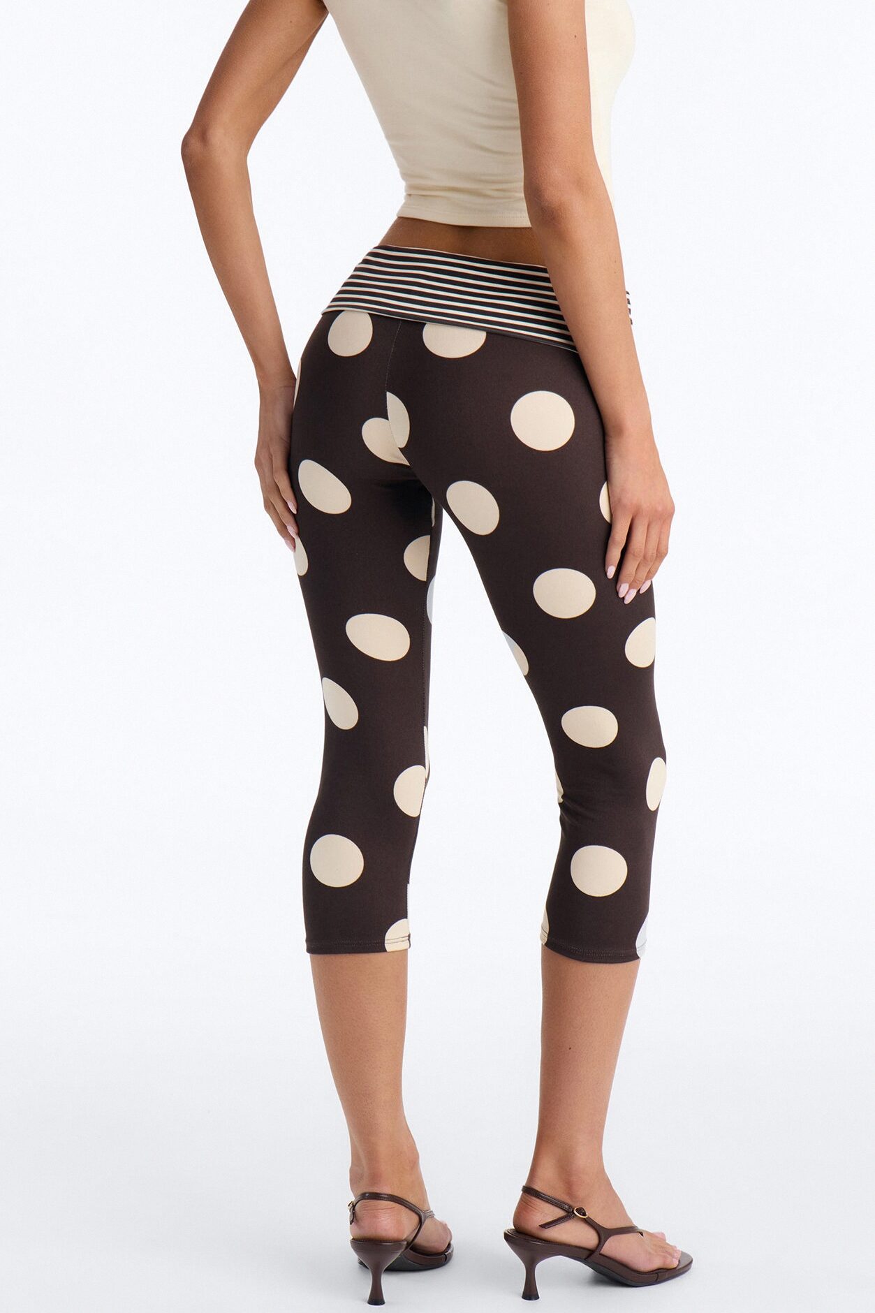 Tammy Mid Rise Polka Dot Capri Legging - Brown/combo