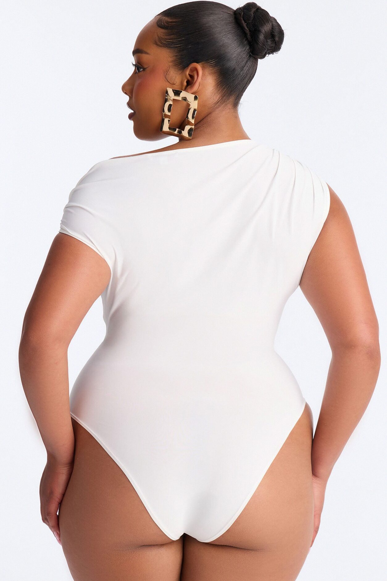 Moments Notice Off Shoulder Bodysuit - White