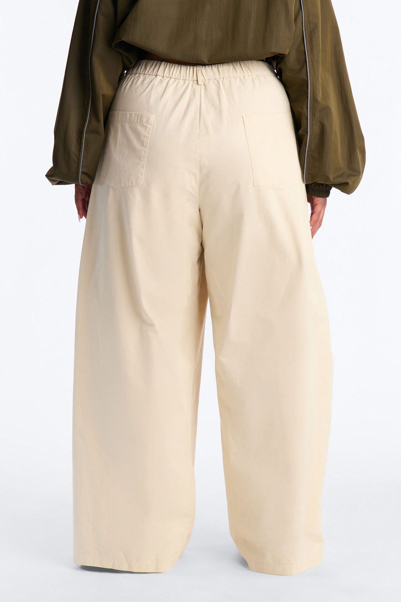 Daphnie Mid Rise Wide Leg Pleated Pant - Khaki