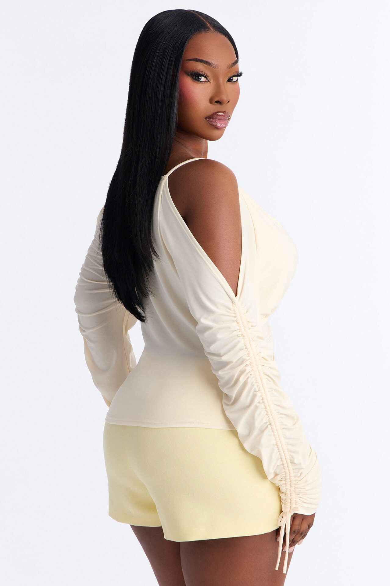 Genevieve Ruched Cold Shoulder Long Sleeve Top - Cream