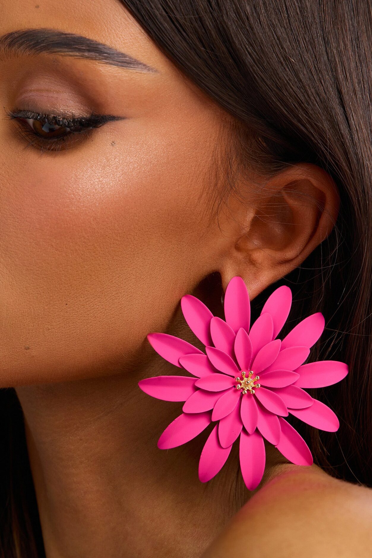 She Is The Moment Floral Earrings - Pink