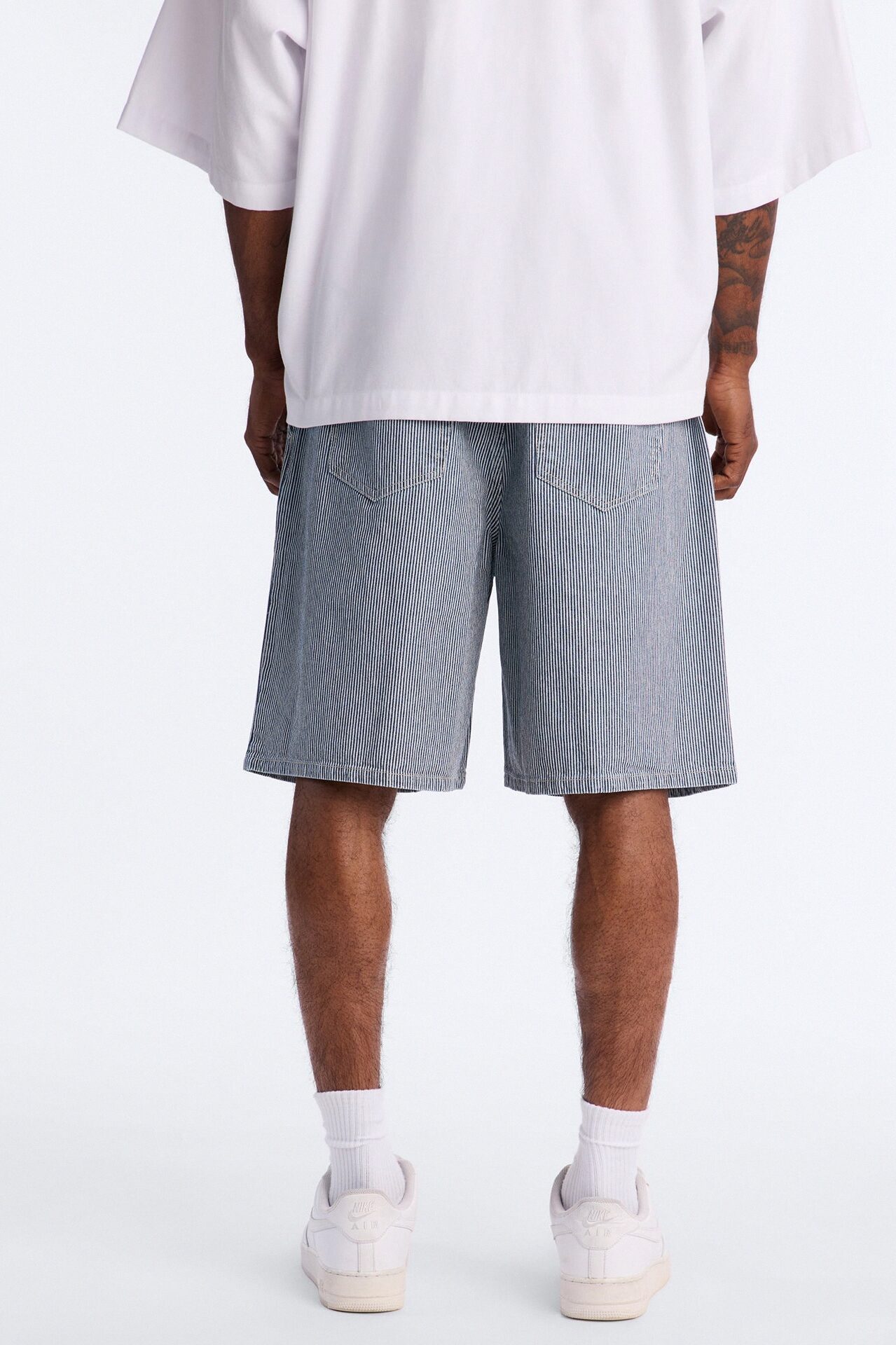 Relaxed Adore Me Double Waistband Pinstripe Short - White/Blue