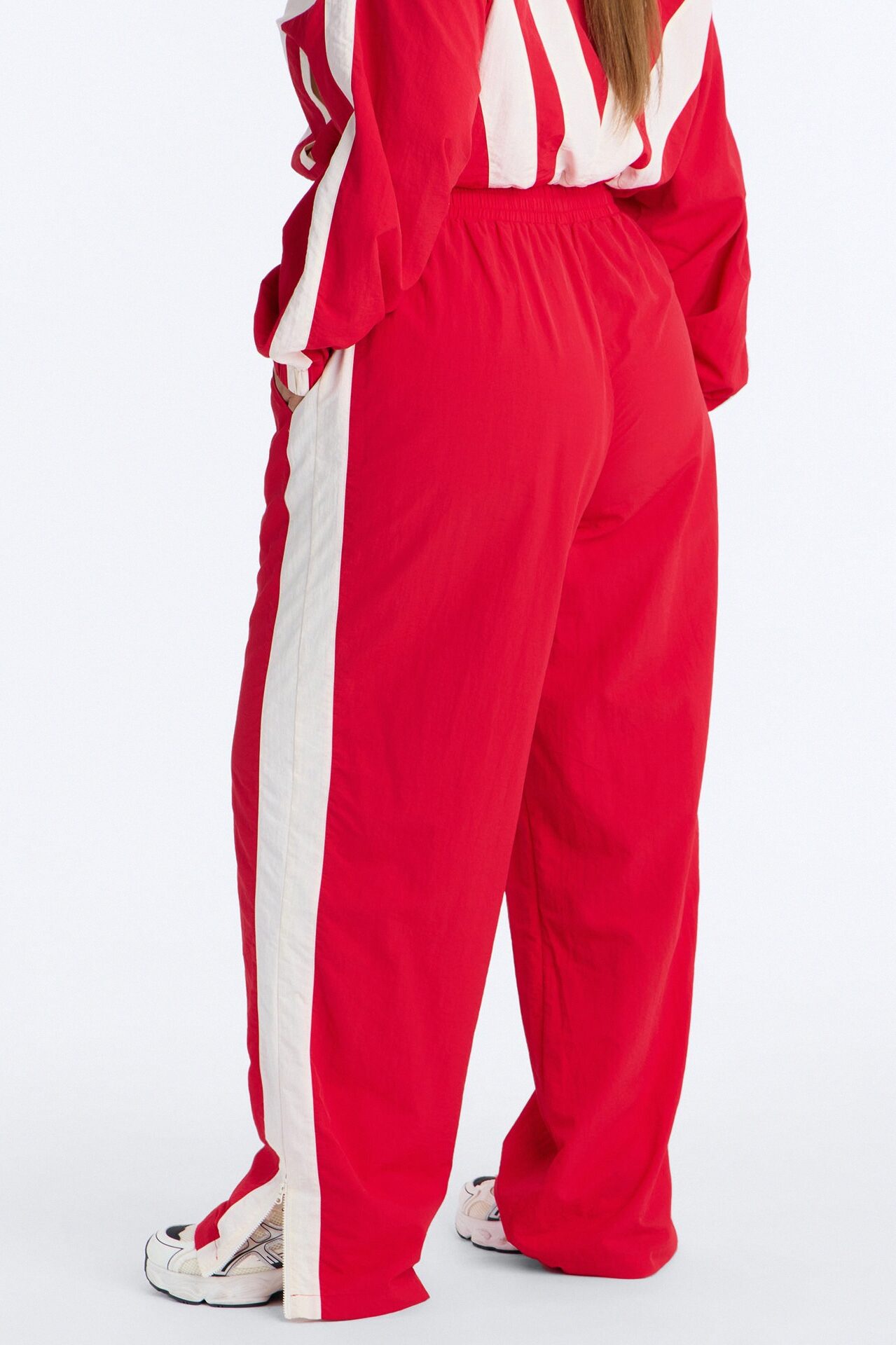 Fly Girl Era Color Block Windbreaker Pant″ - Red