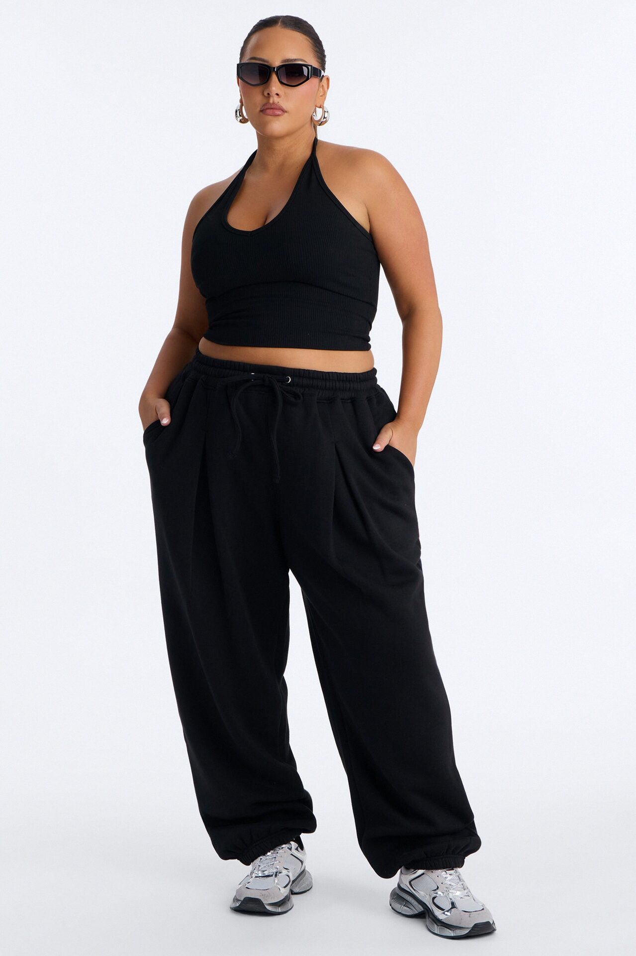 Mia Pleated Fleece Jogger Pants - Black