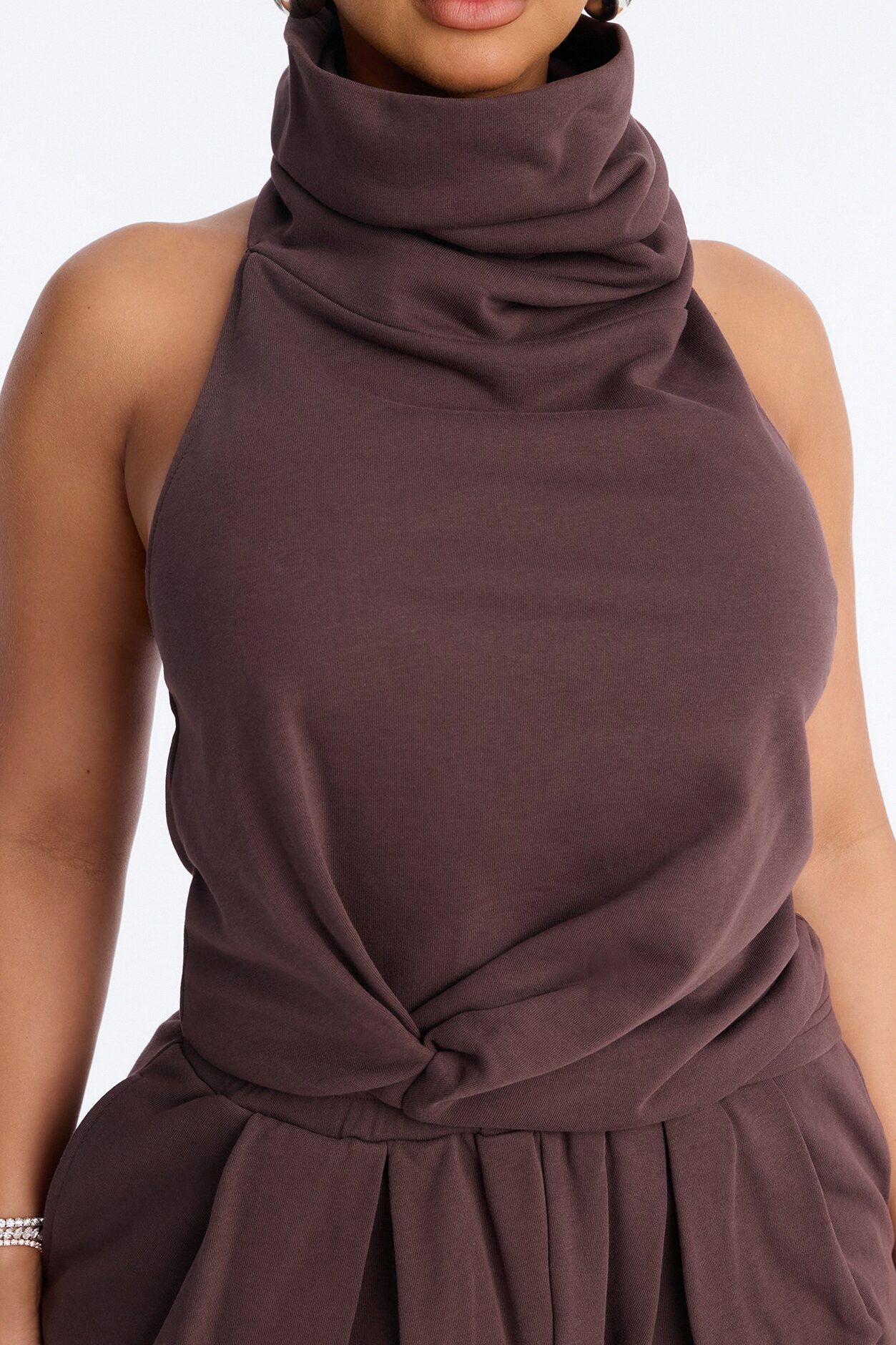 Alexia Backless Halter Jogger Set - Chocolate