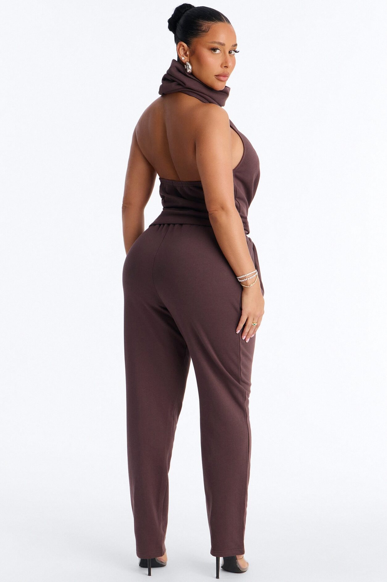 Alexia Backless Halter Jogger Set - Chocolate