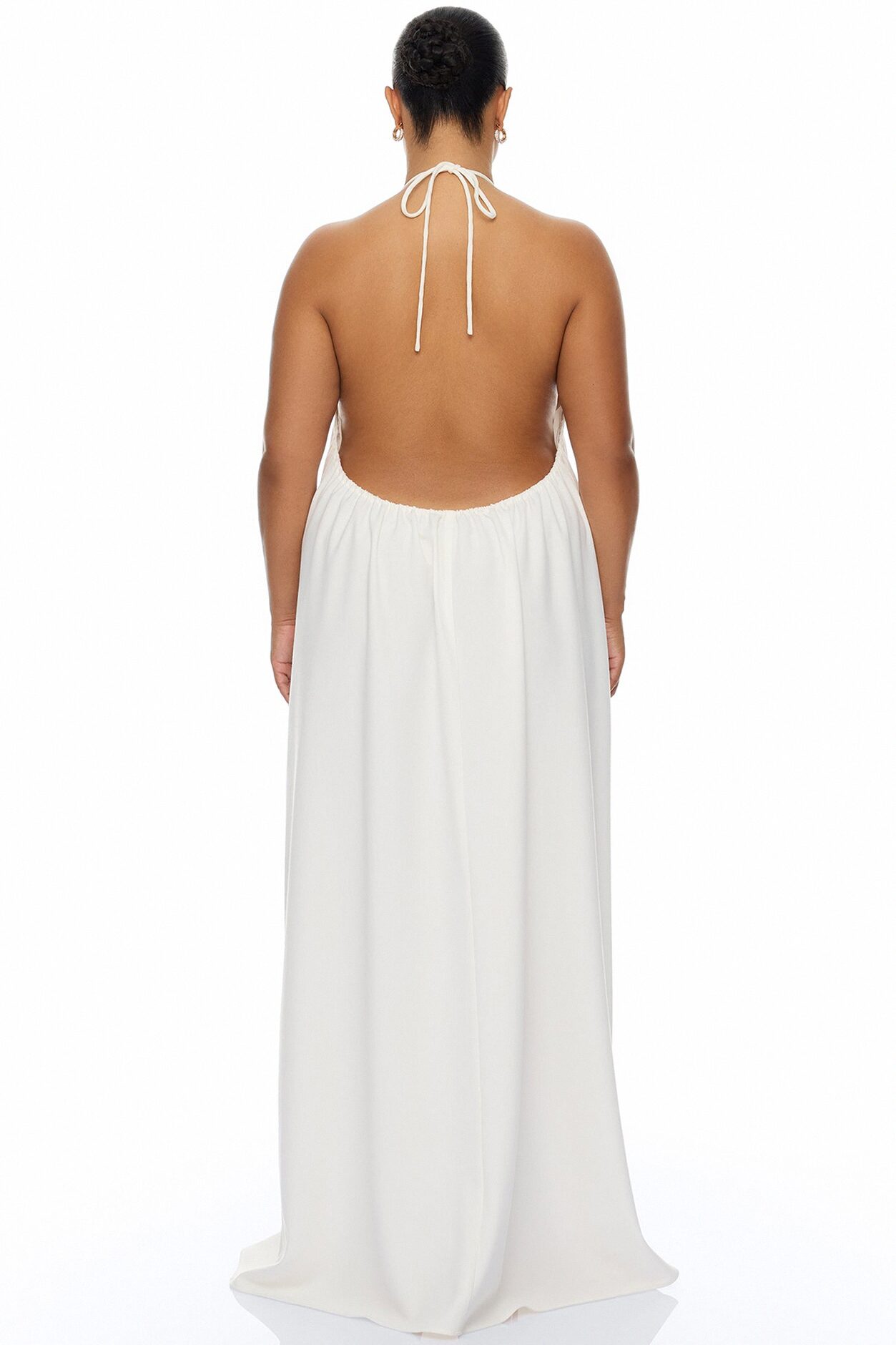 Zelara Backless Maxi Dress - White
