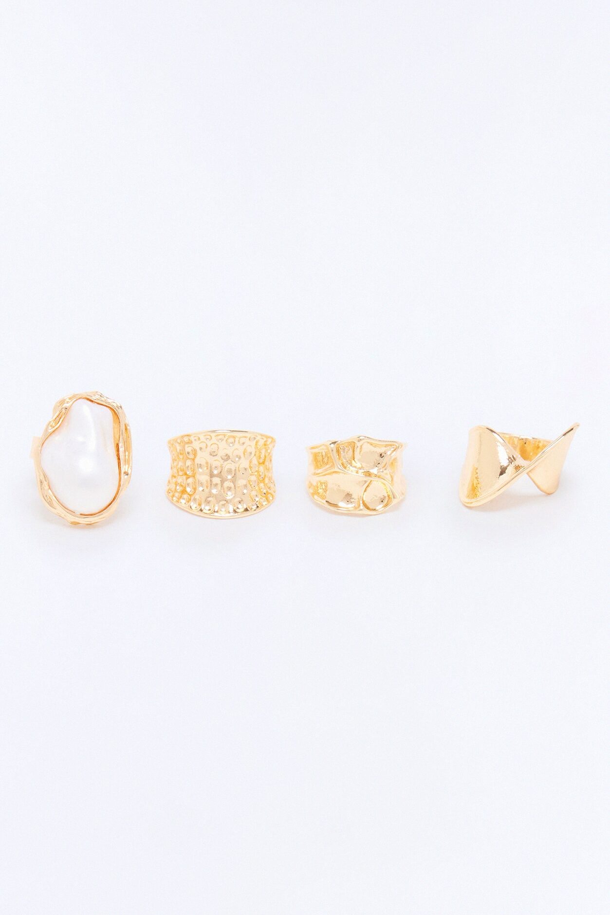 Edge Of Desire 4 Piece Ring Set - Gold