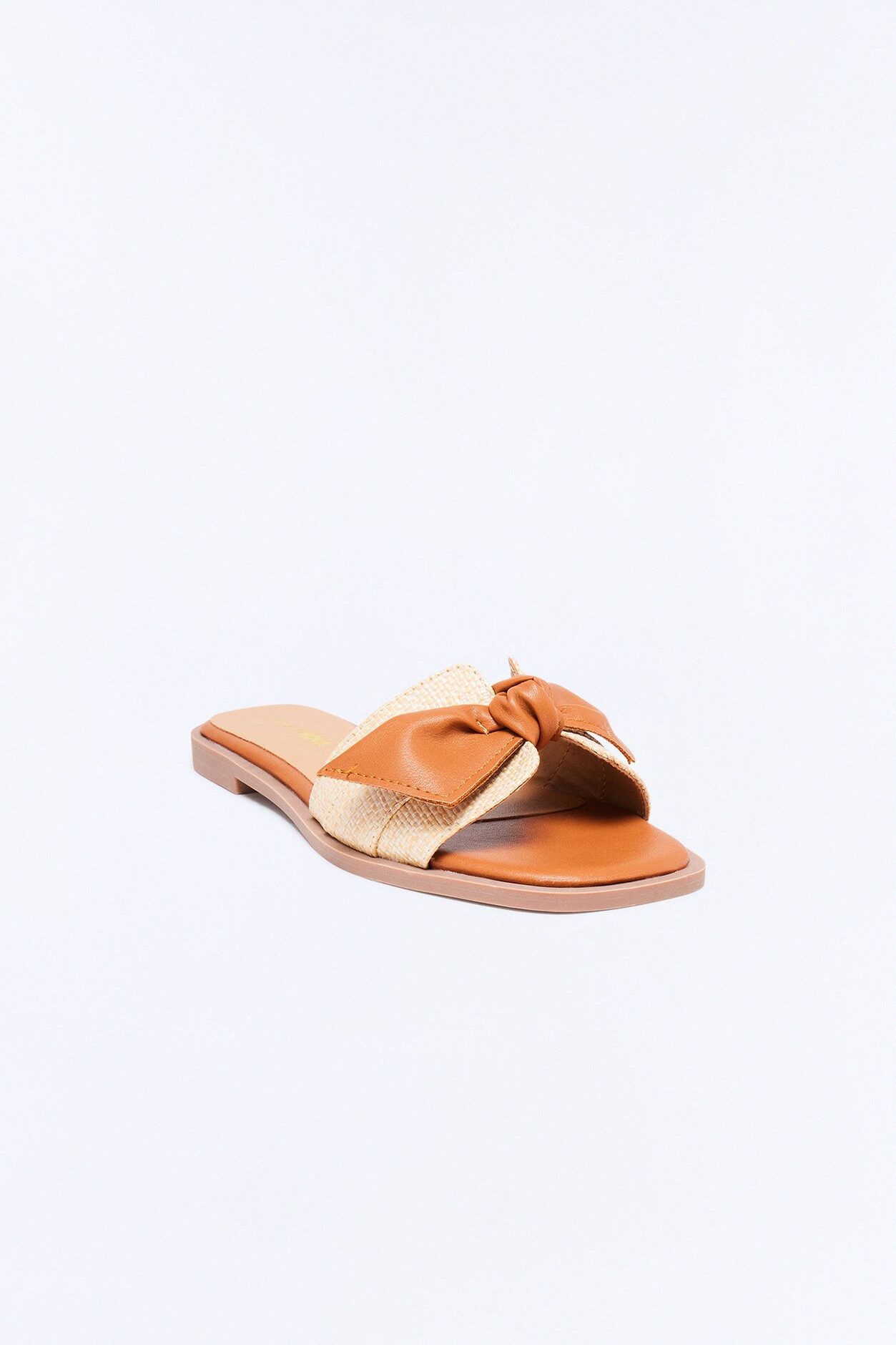 Lyra Flat Sandals - Tan