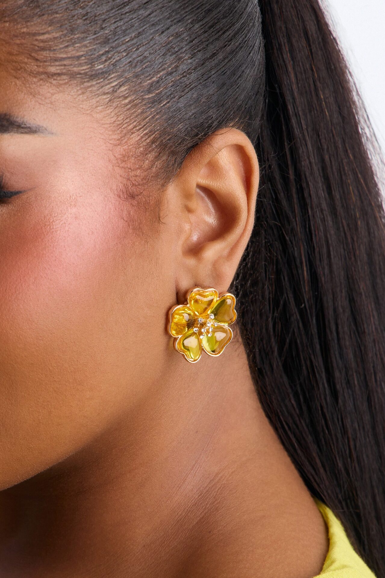 Floral Dreams Stud Earrings - Yellow