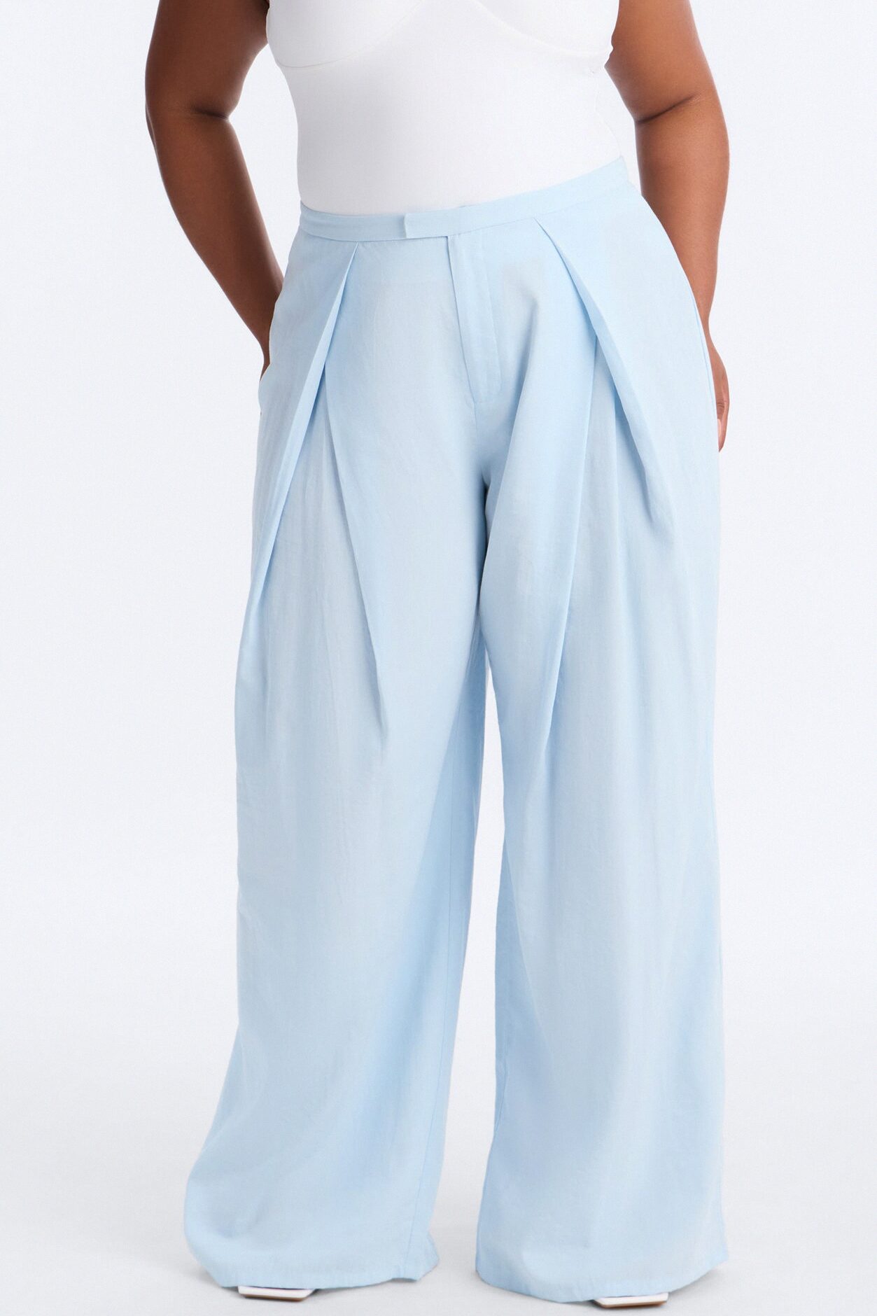 Tyra High Rise Pleated Wide Leg Pant - Light Blue