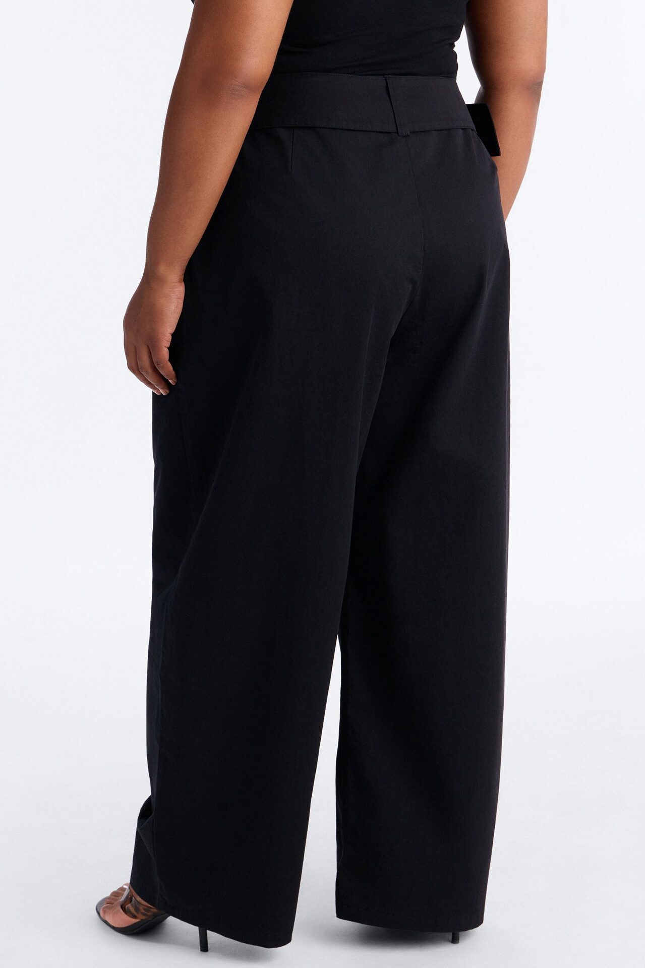 Santee Barrel Belted Pant - Black