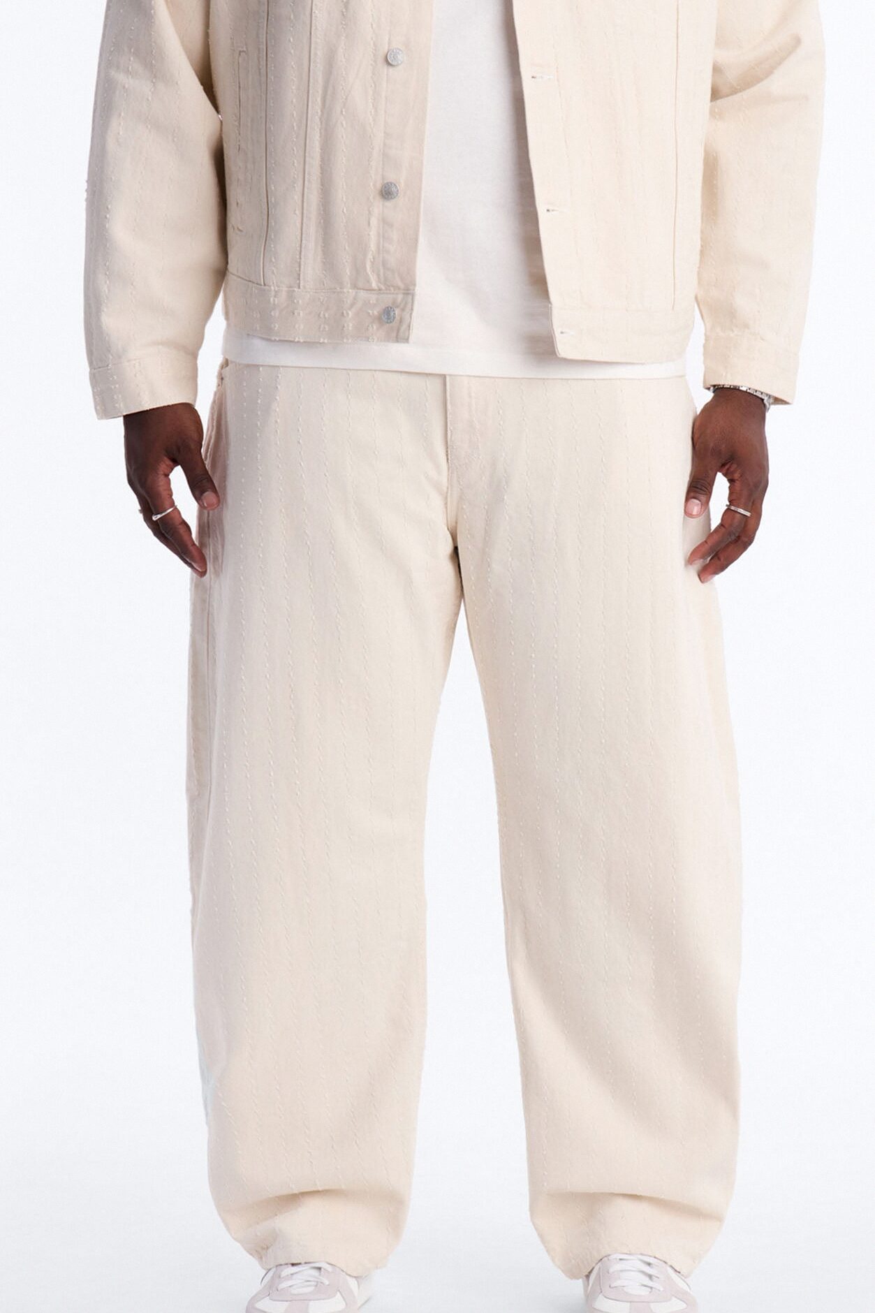 Barrel Feeling Edgy Jean - Cream