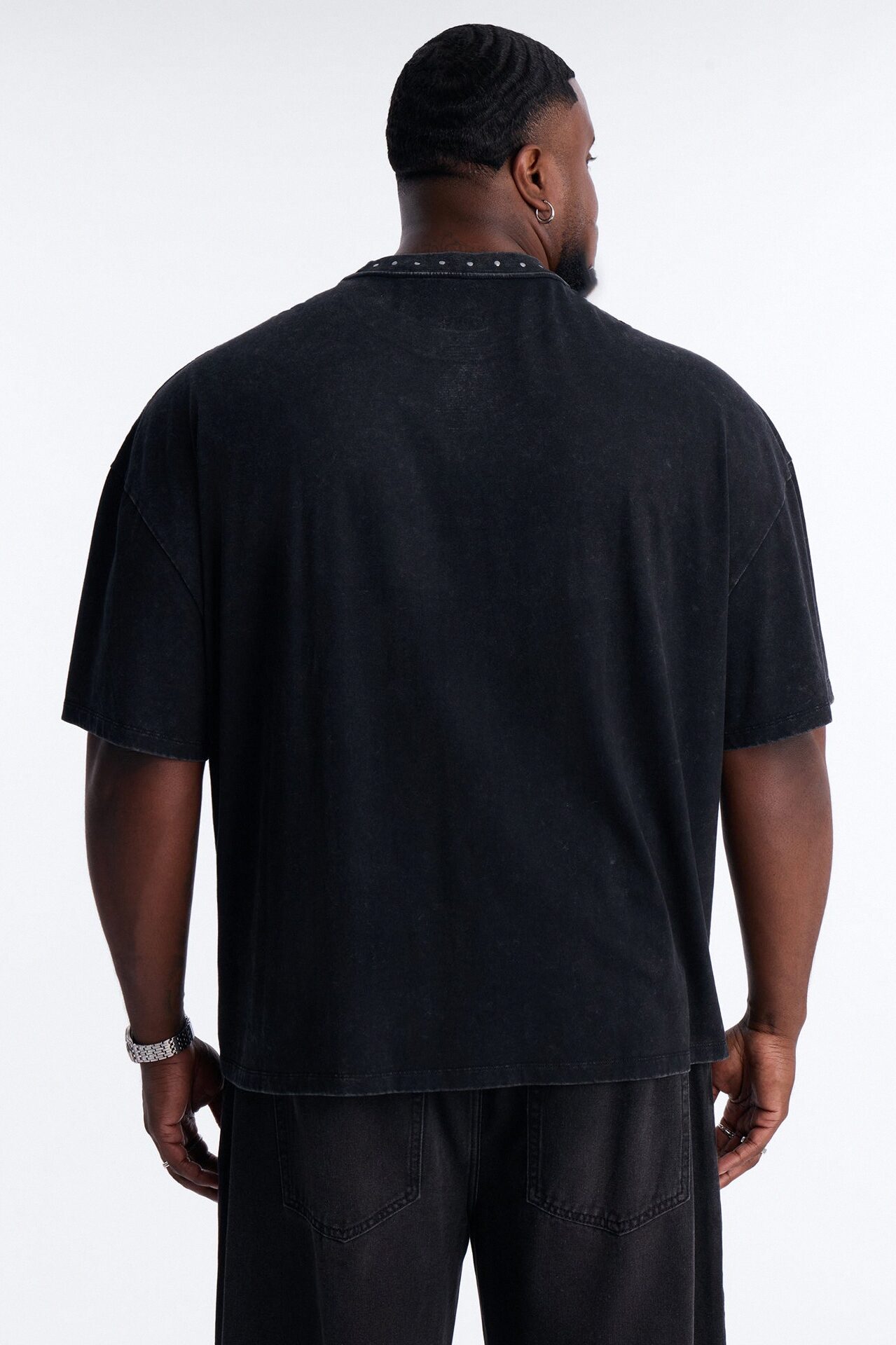 Von Dutch Boxy Rodeo Stud Short Sleeve Tee - Black