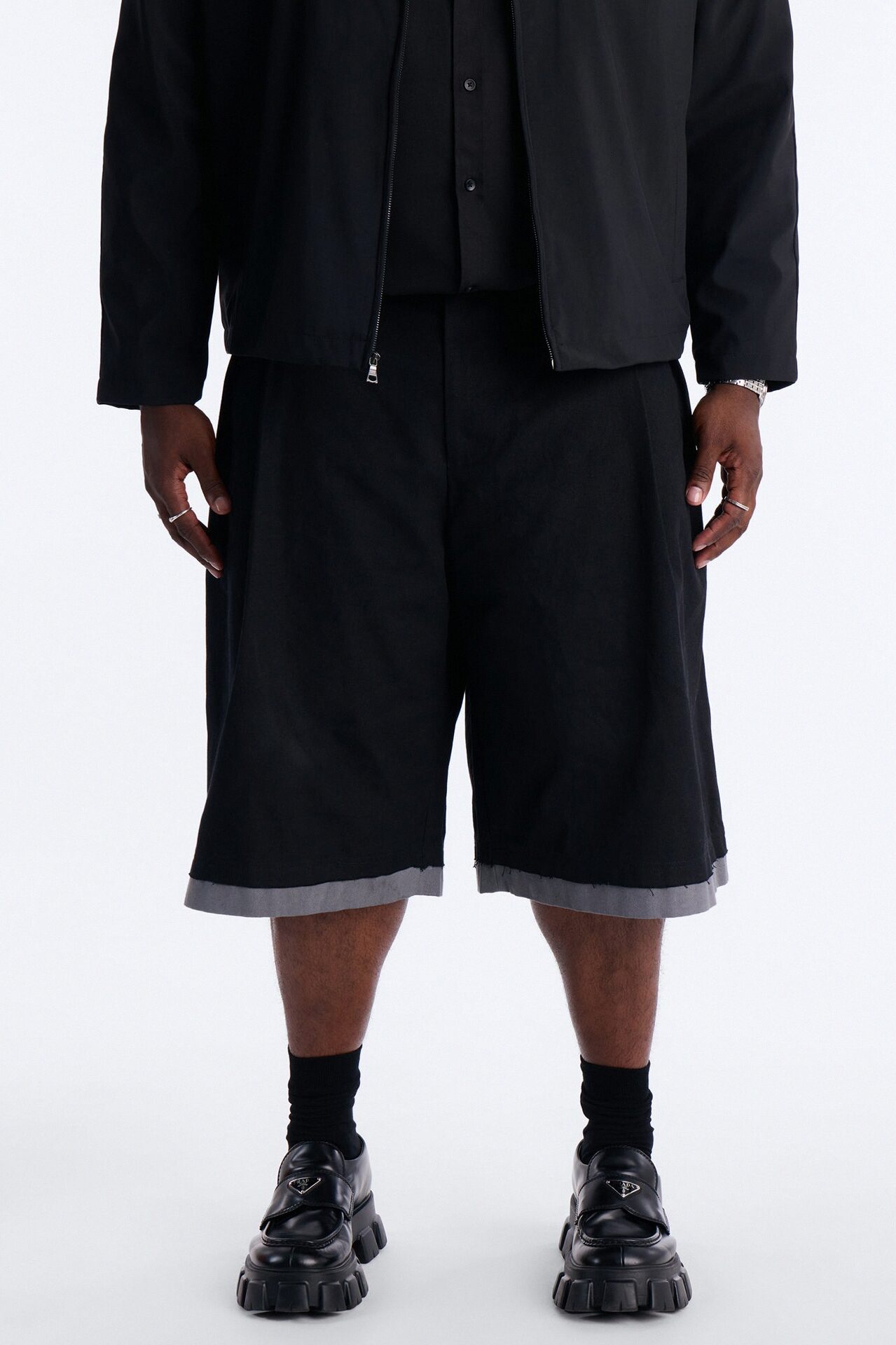 Baggy Pleated Milano Short - Black