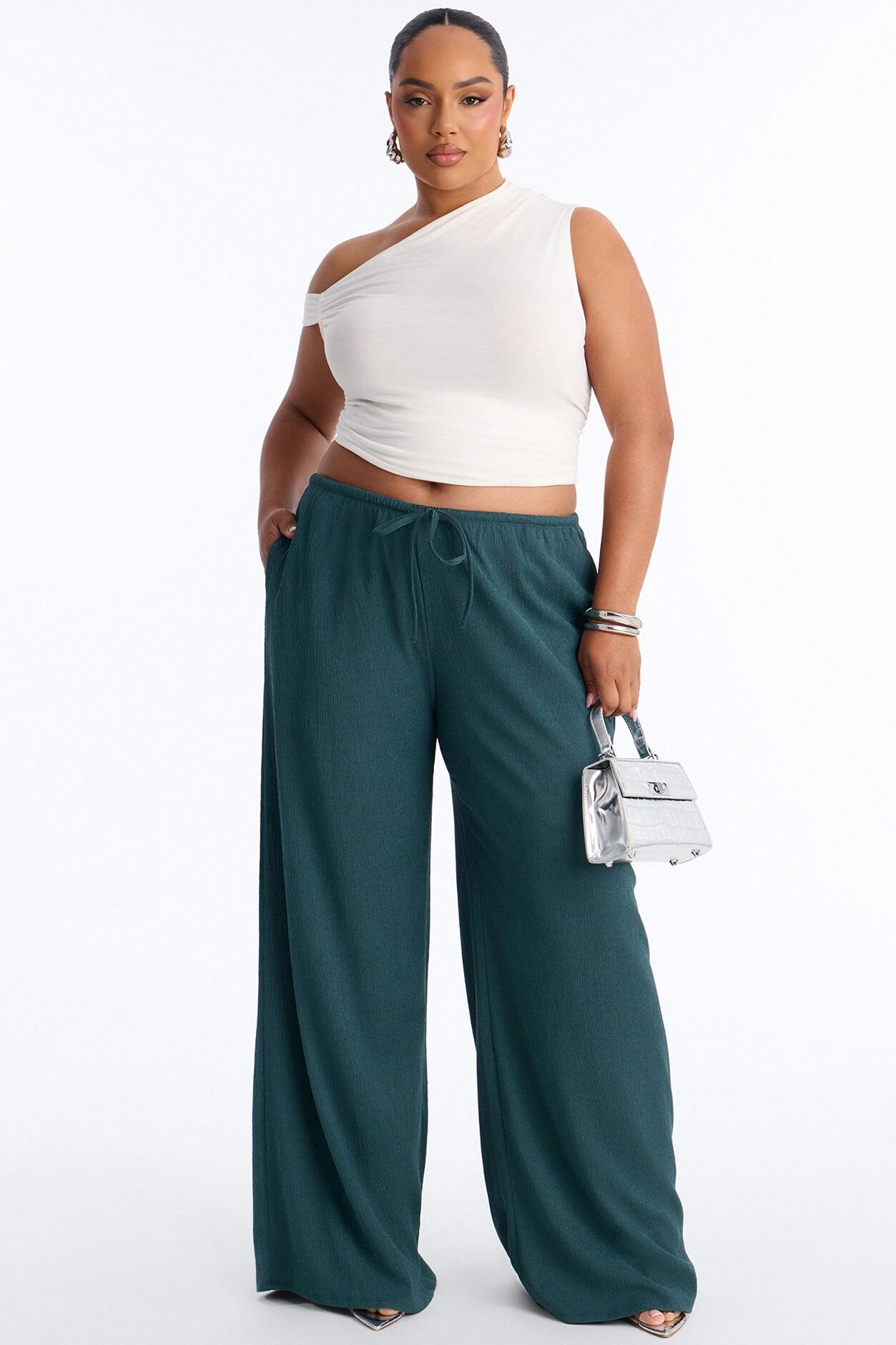 Sadie Low Rise Textured Wide Leg Pant 33″ - Hunter Green