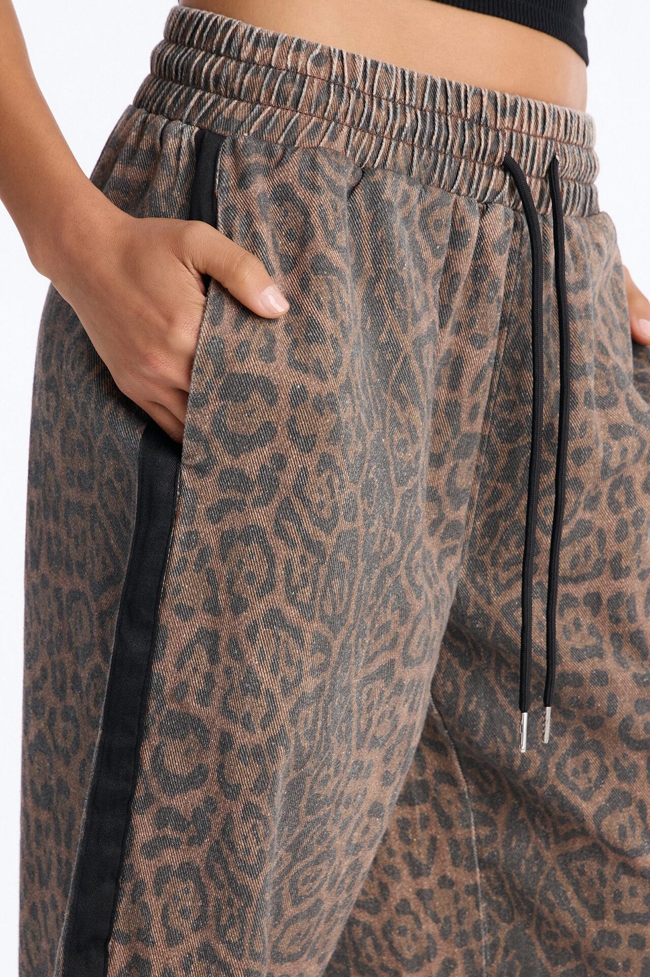 Have My Word Leopard Twill Bermuda Short - Dark/Combo