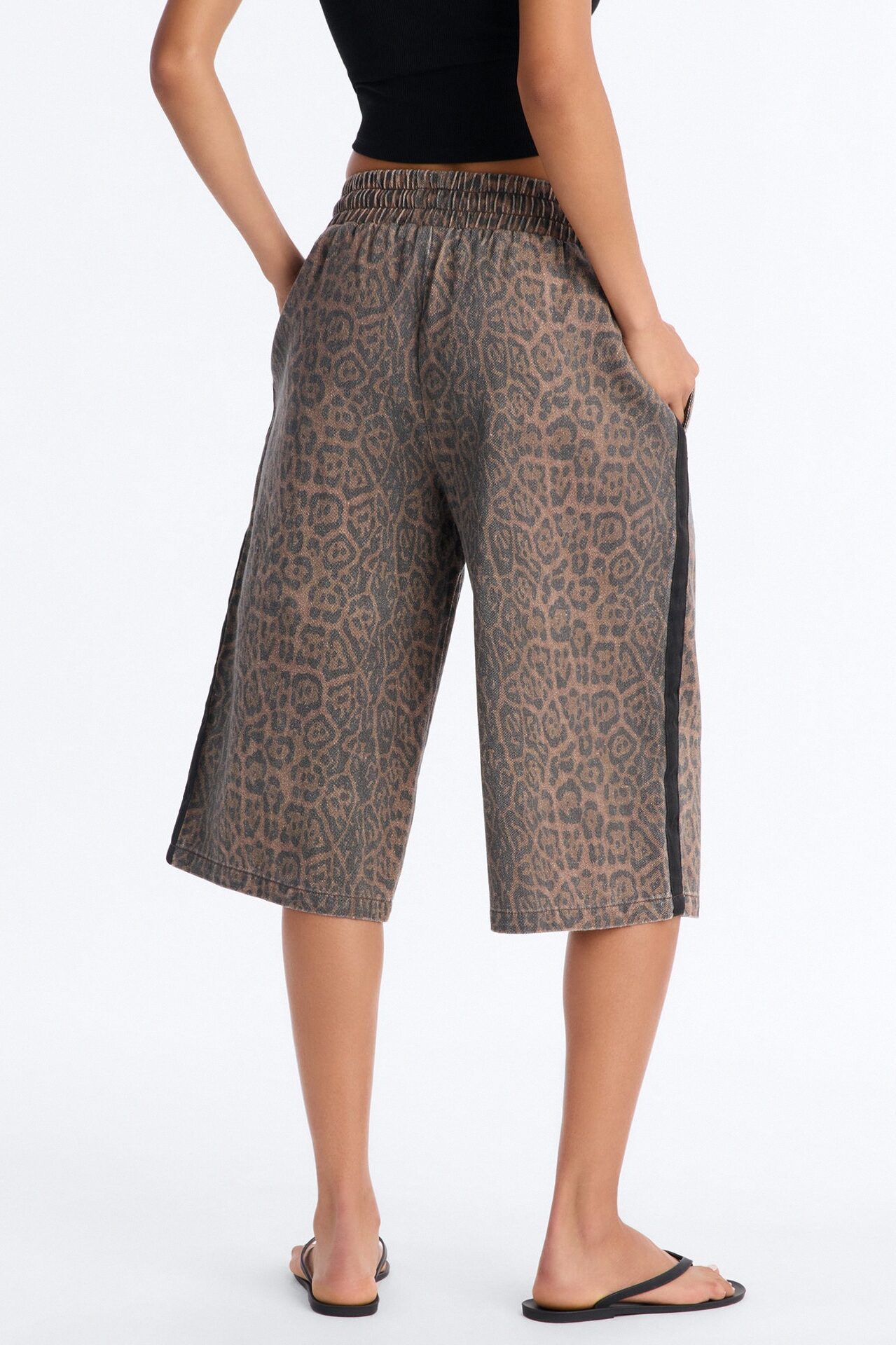 Have My Word Leopard Twill Bermuda Short - Dark/Combo