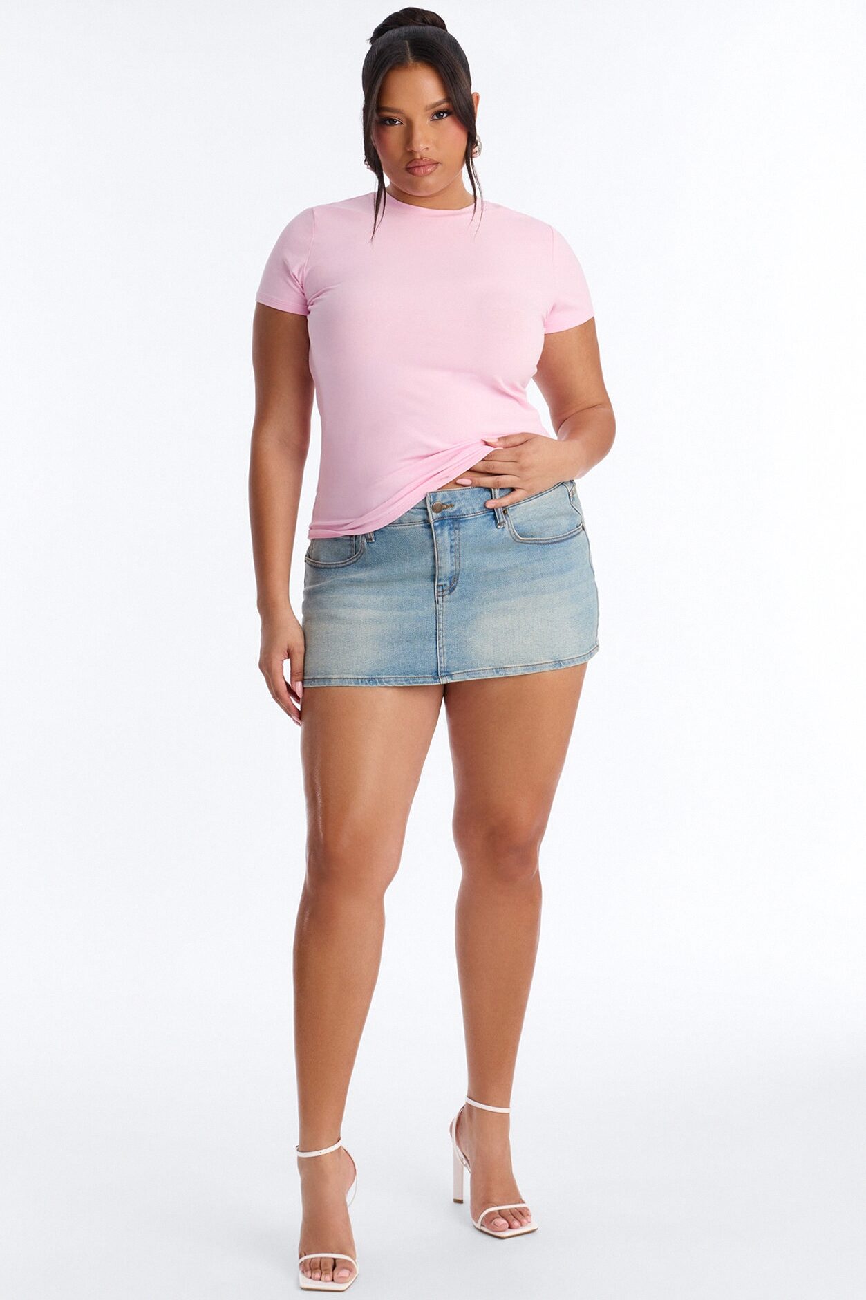 Camilla Classic Fit Crew Neck Tee - Light Pink