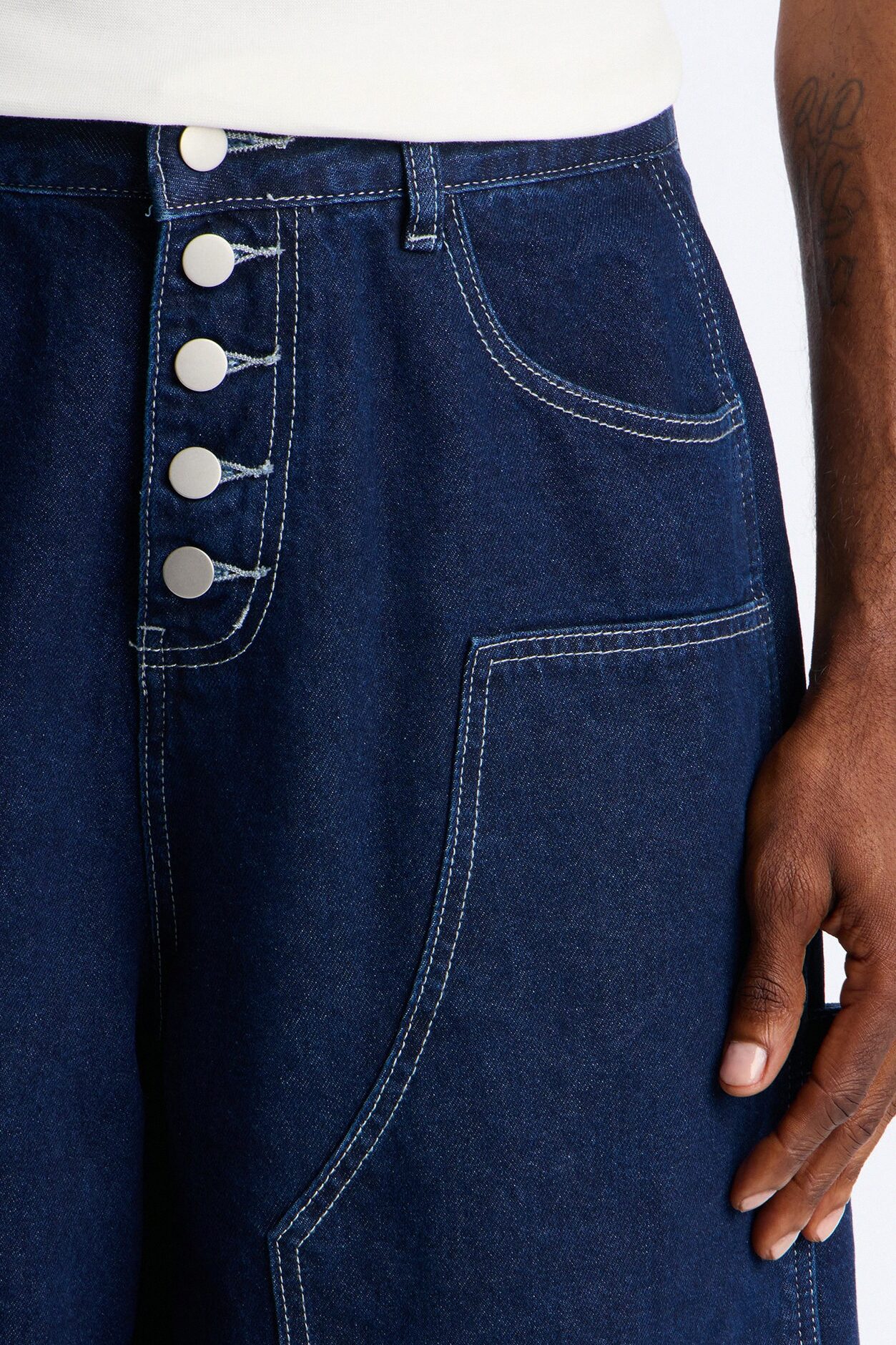 Super Baggy Button Drop Denim Shorts - Dark Wash
