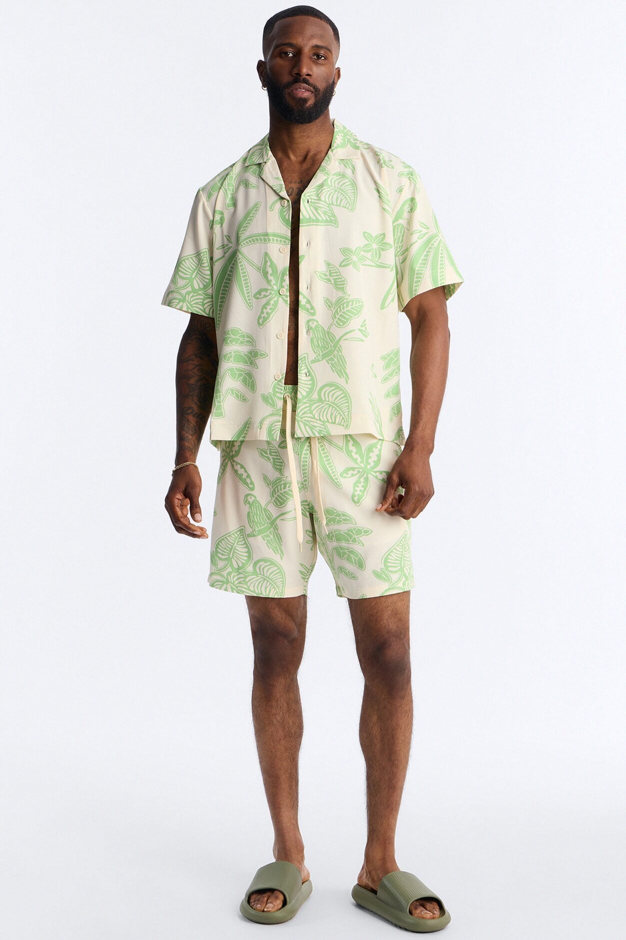 Relaxed Azure Paradise Heat Cuban Collar Button Up Shirt - Olive