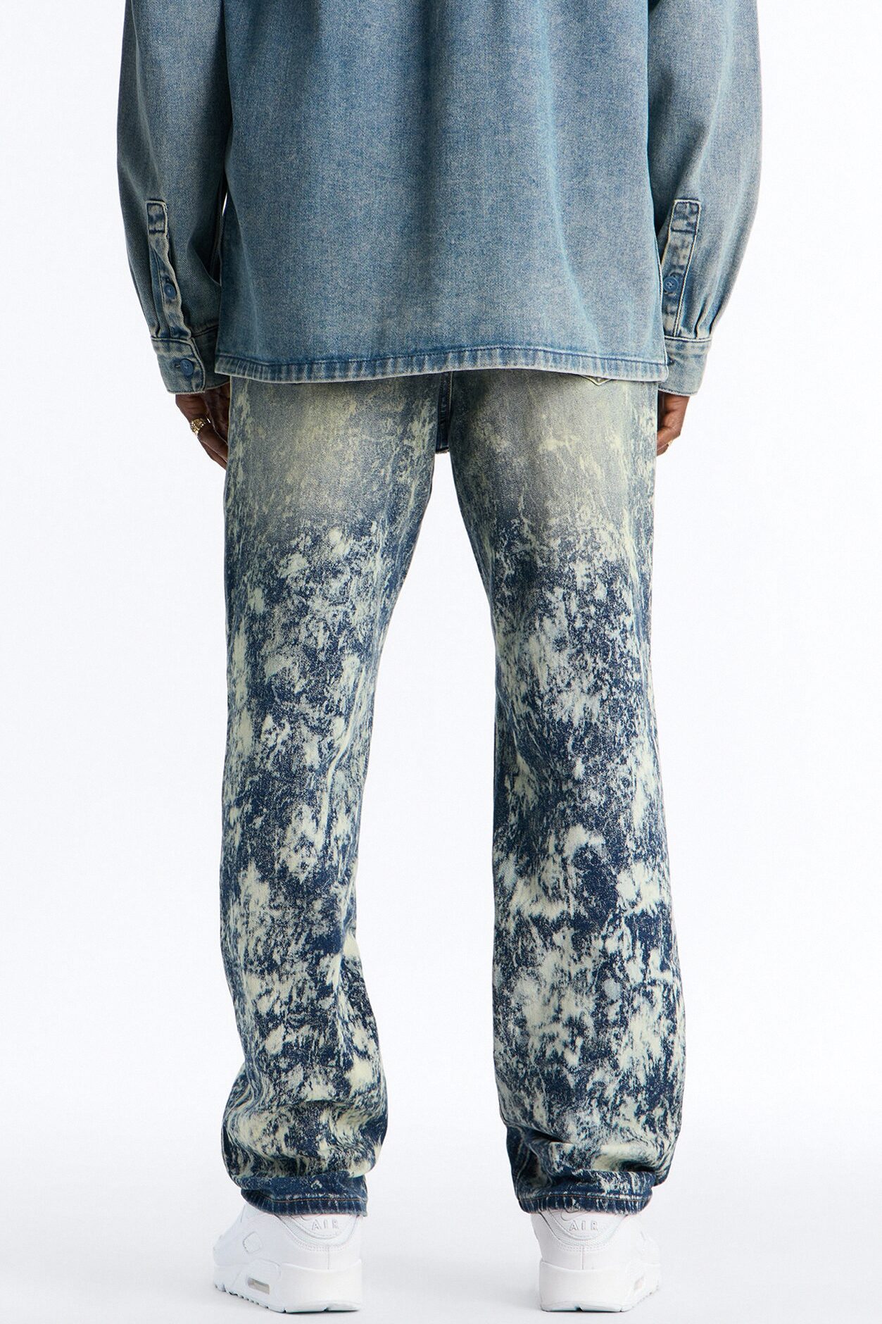 Timeless Bleach Washed Straight Jeans - Dark Wash