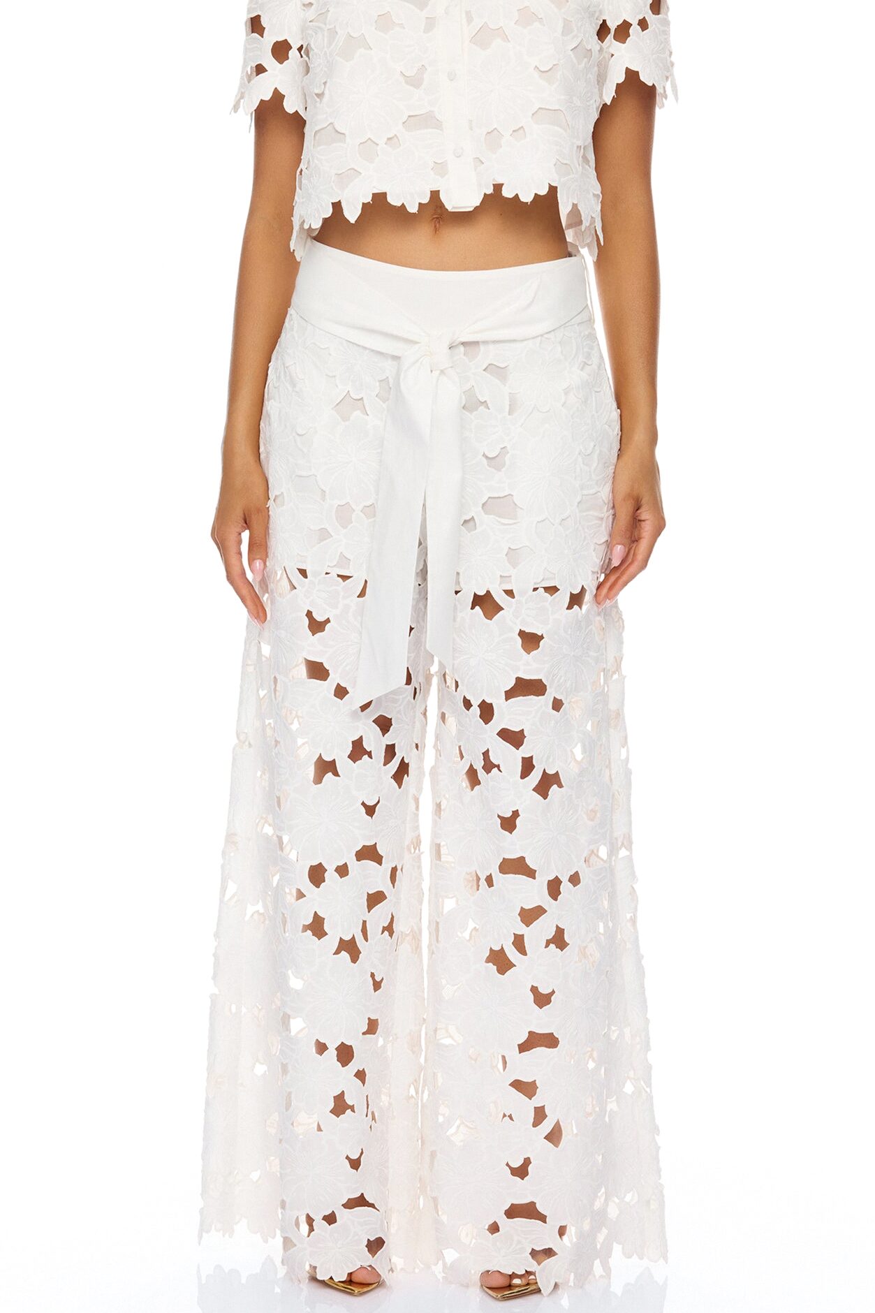 Kierra Wide Leg Embroidered Pant - White