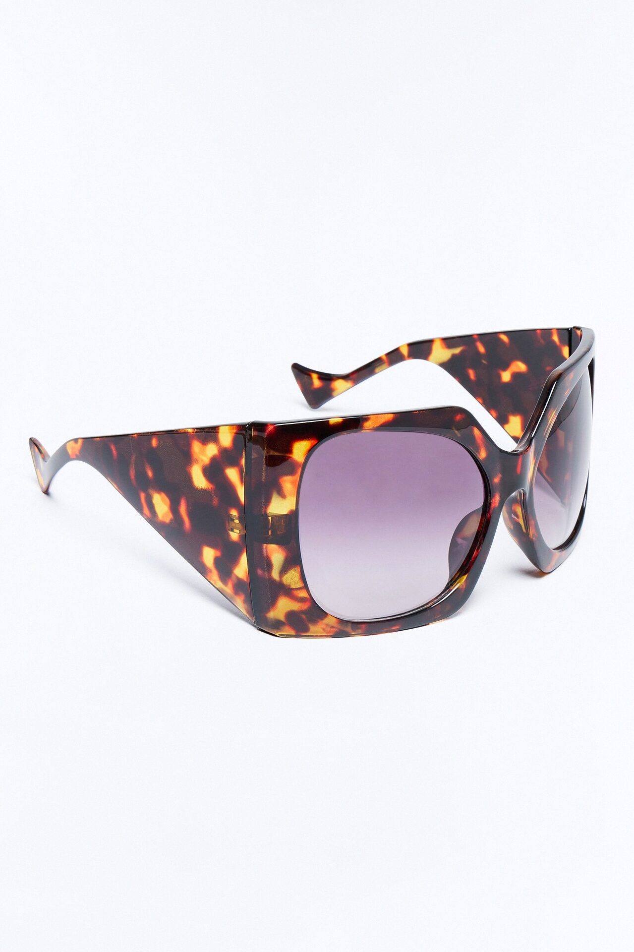Baddie Attitude Sunglasses - Tortoise