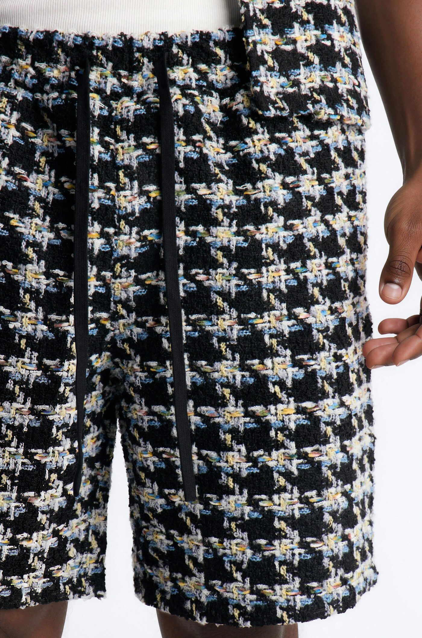 Relaxed Textured Boucle Houndstooth Short - Black