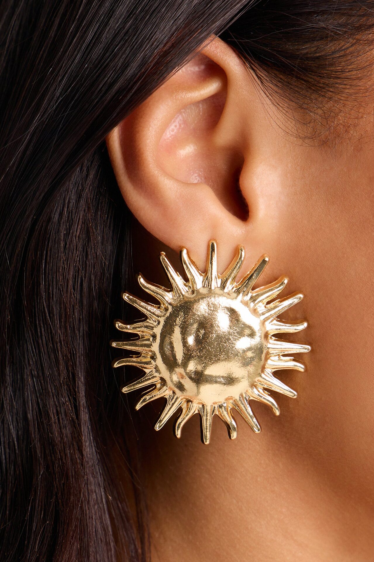 Sun Bathing Necklace And Earring Set - Gold