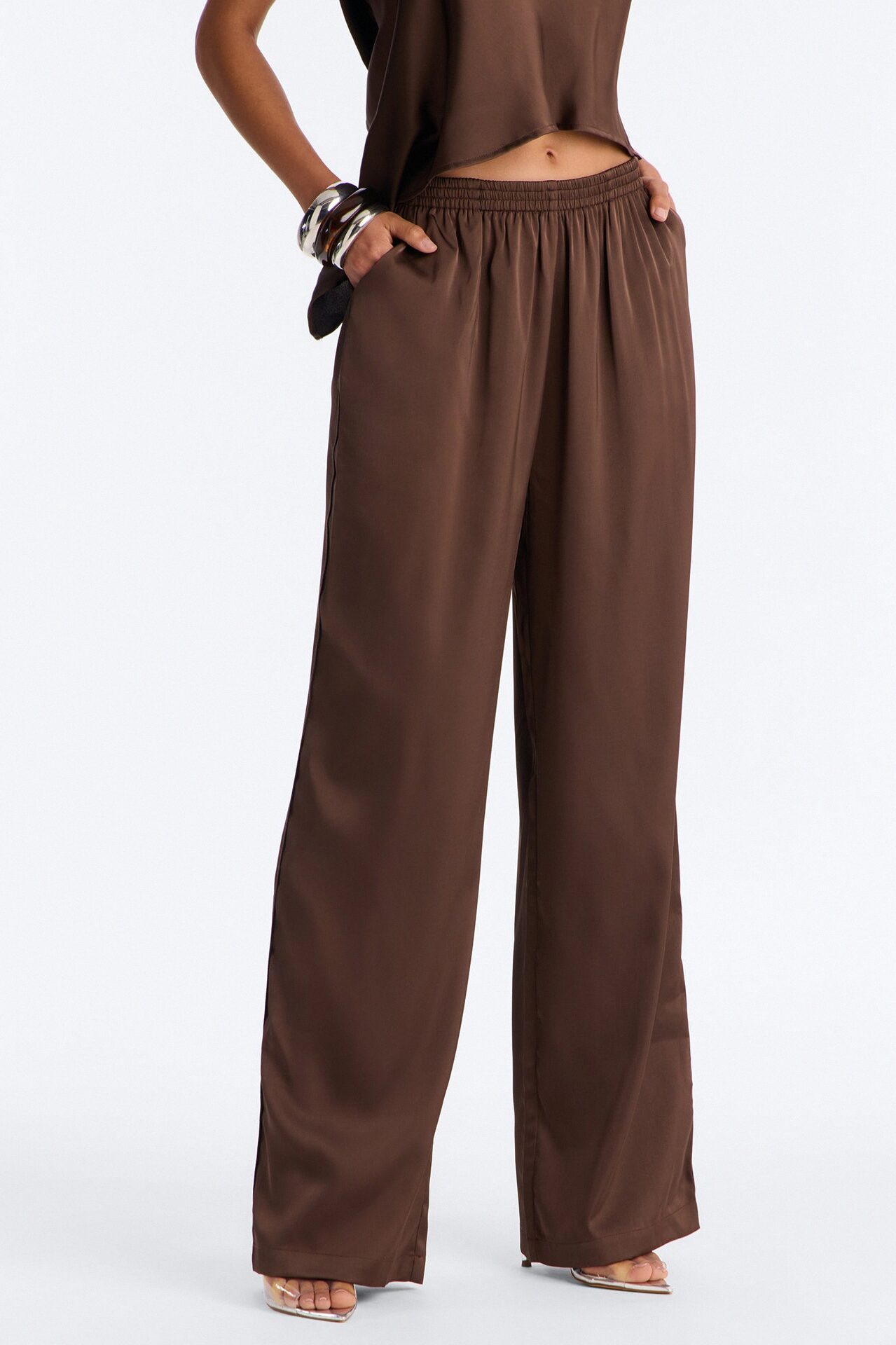 Teagan Low Rise Satin Wide Leg Pant 33″ - Chocolate
