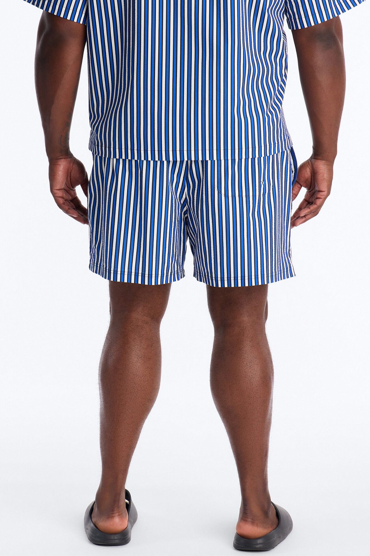 Palm Haven Striped Seersucker Swim Trunk 6″ - Blue
