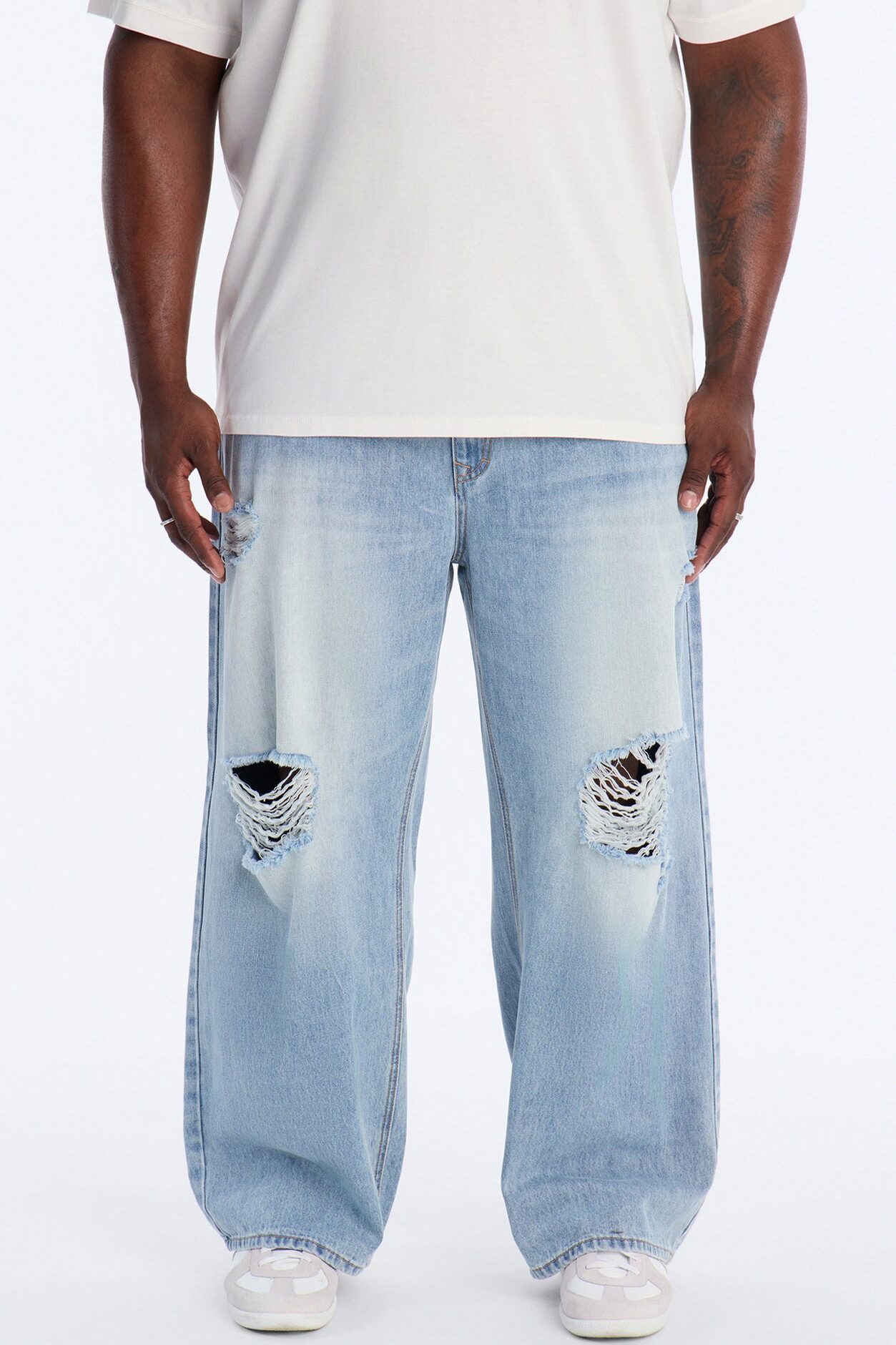 Essential Destroyed Baggy Rigid Jean - Light Blue Wash