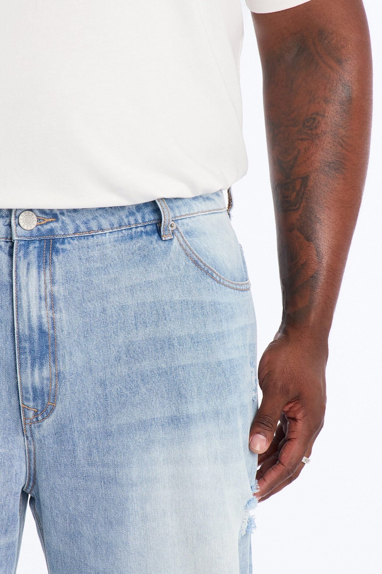 Essential Destroyed Baggy Rigid Jean - Light Blue Wash