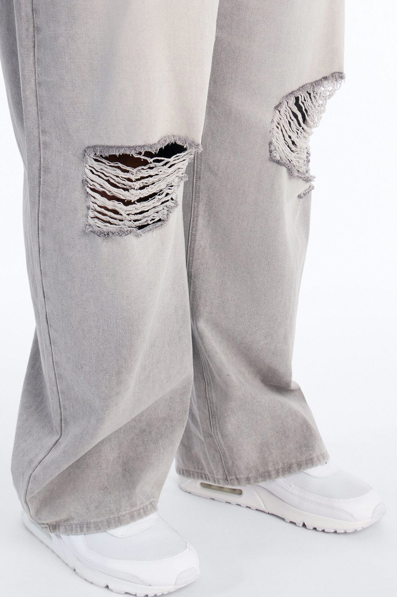 Essential Destroyed Baggy Rigid Jean - Grey