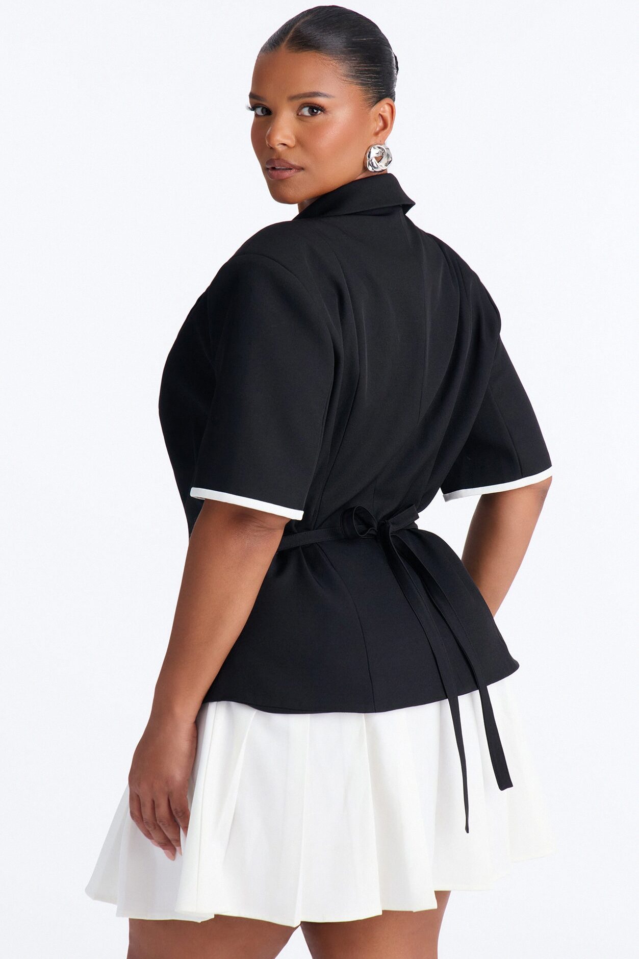Claire Contrast Trim Mini Dress - Black/White