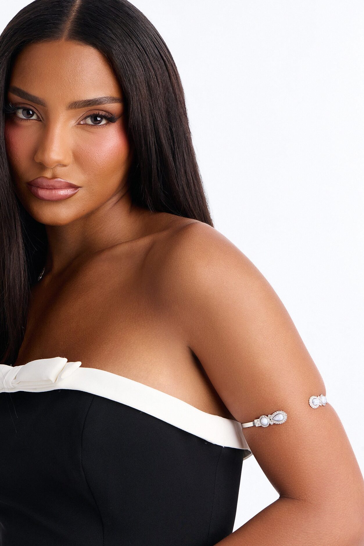 Frontier Stone Arm Cuff - White/Silver
