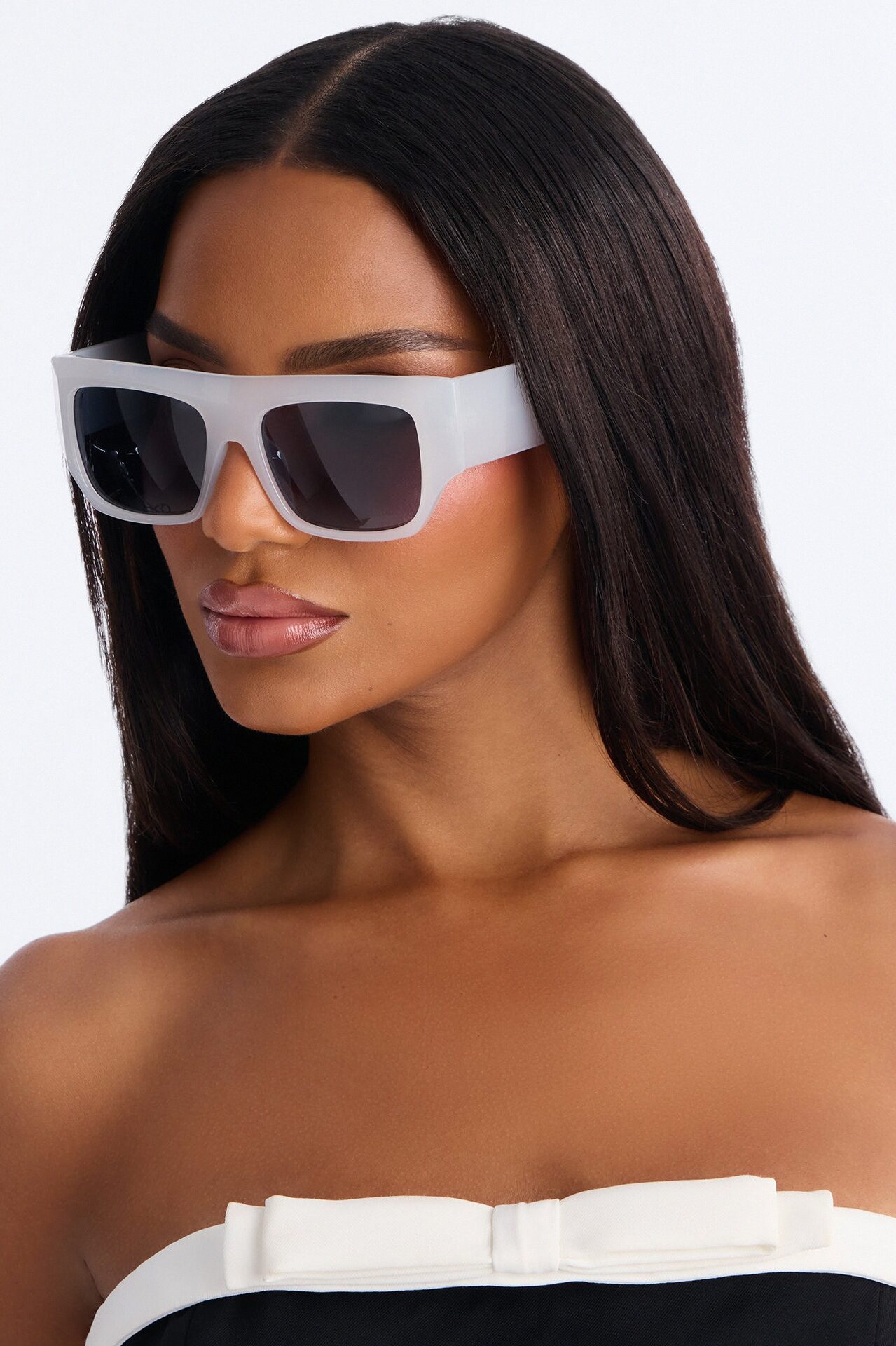 Cloud Kiss Sunglasses - White
