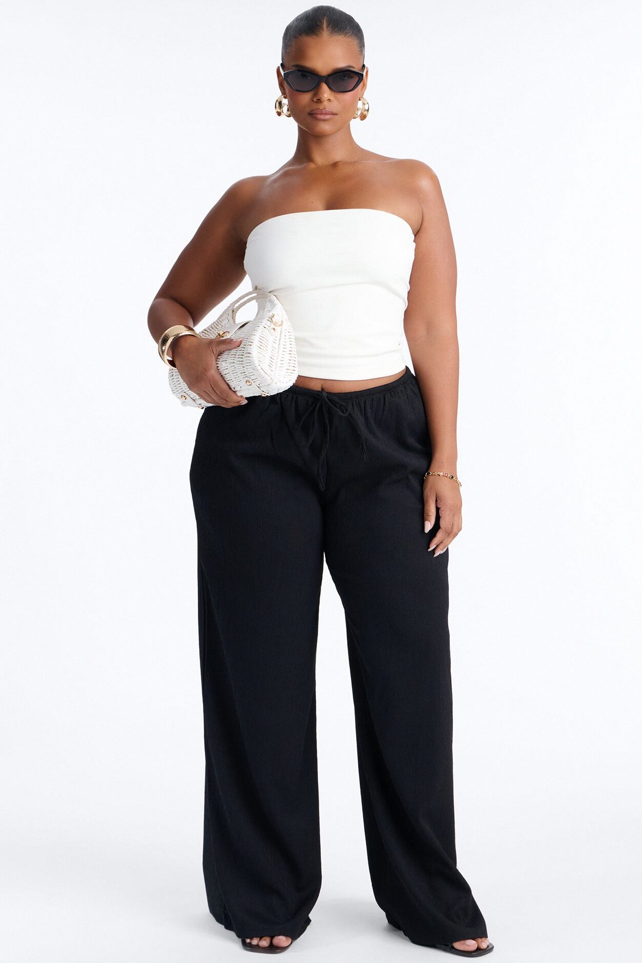 Sadie Low Rise Textured Wide Leg Pant 33″ - Black