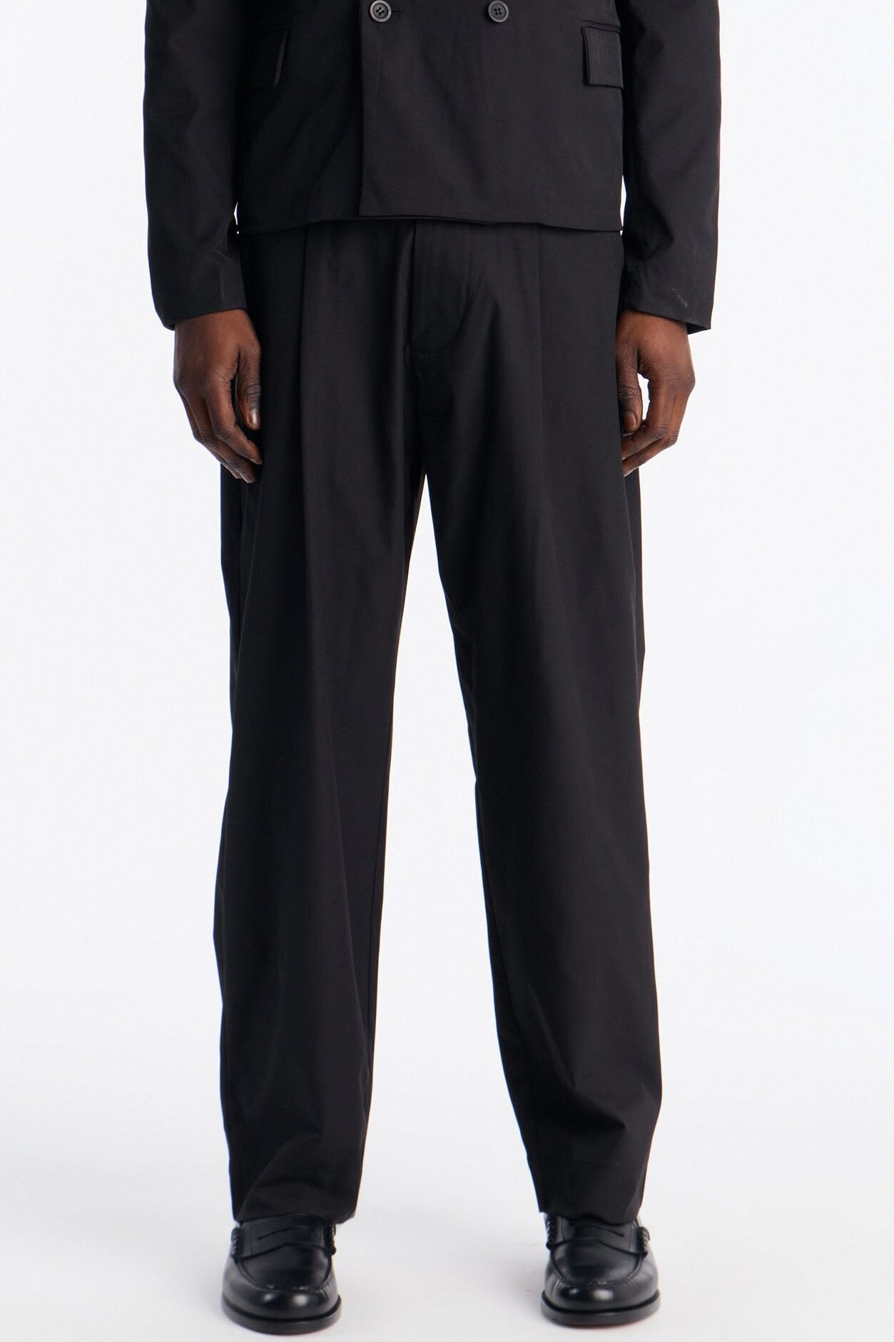 Relaxed Straight Heirloom Pleated Trouser - Black