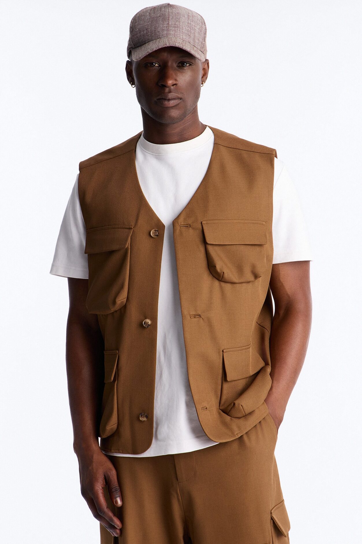 Lumina All Over Pocket Elevated Vest - Brown