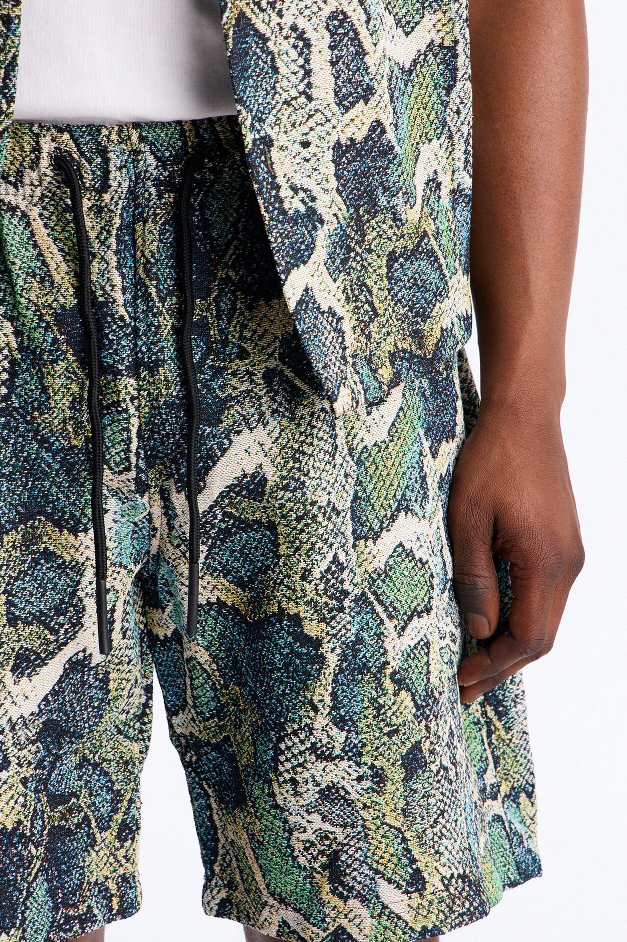 Relaxed Anaconda Club Short - Green/combo