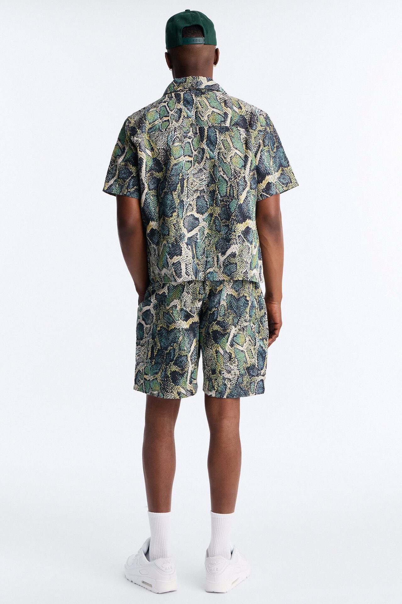 Relaxed Anaconda Club Short - Green/combo