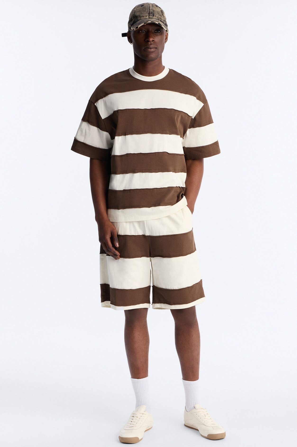 Dean Distressed Stripe Short - Brown/combo