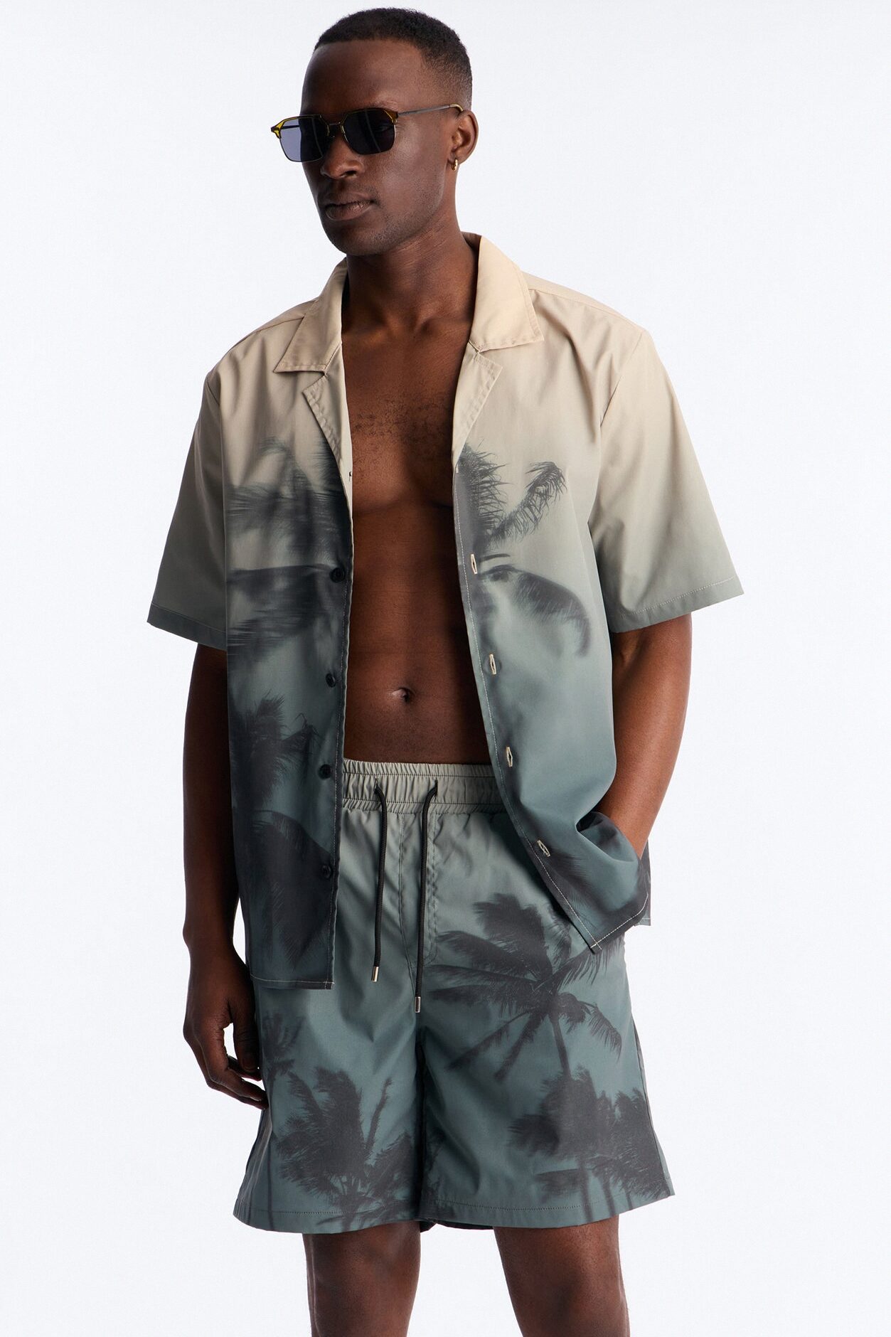 Relaxed Moab Breeze Cuban Collar Button Up Shirt - Taupe