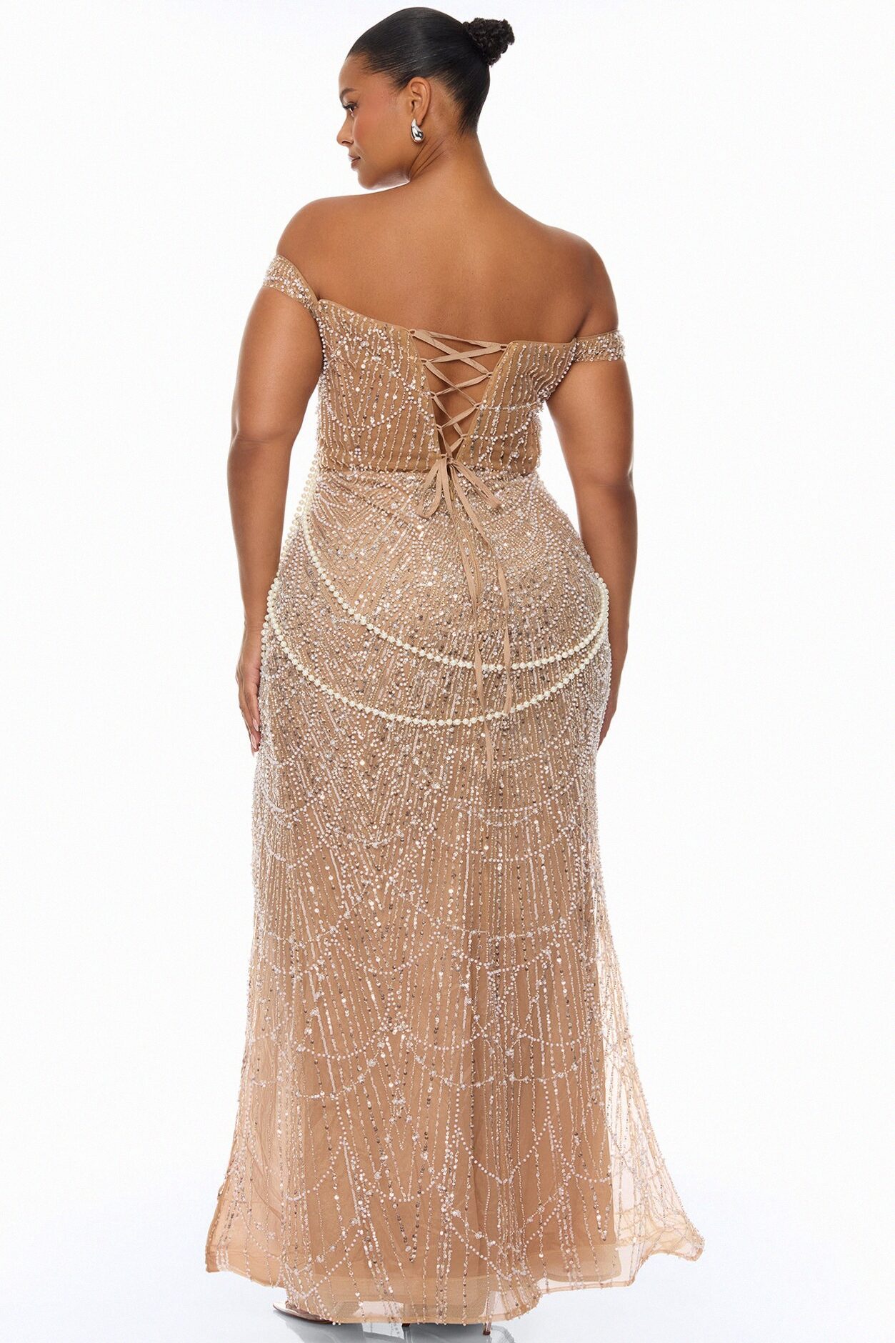 Diamonds And Pearls Embellished Gown - Nude