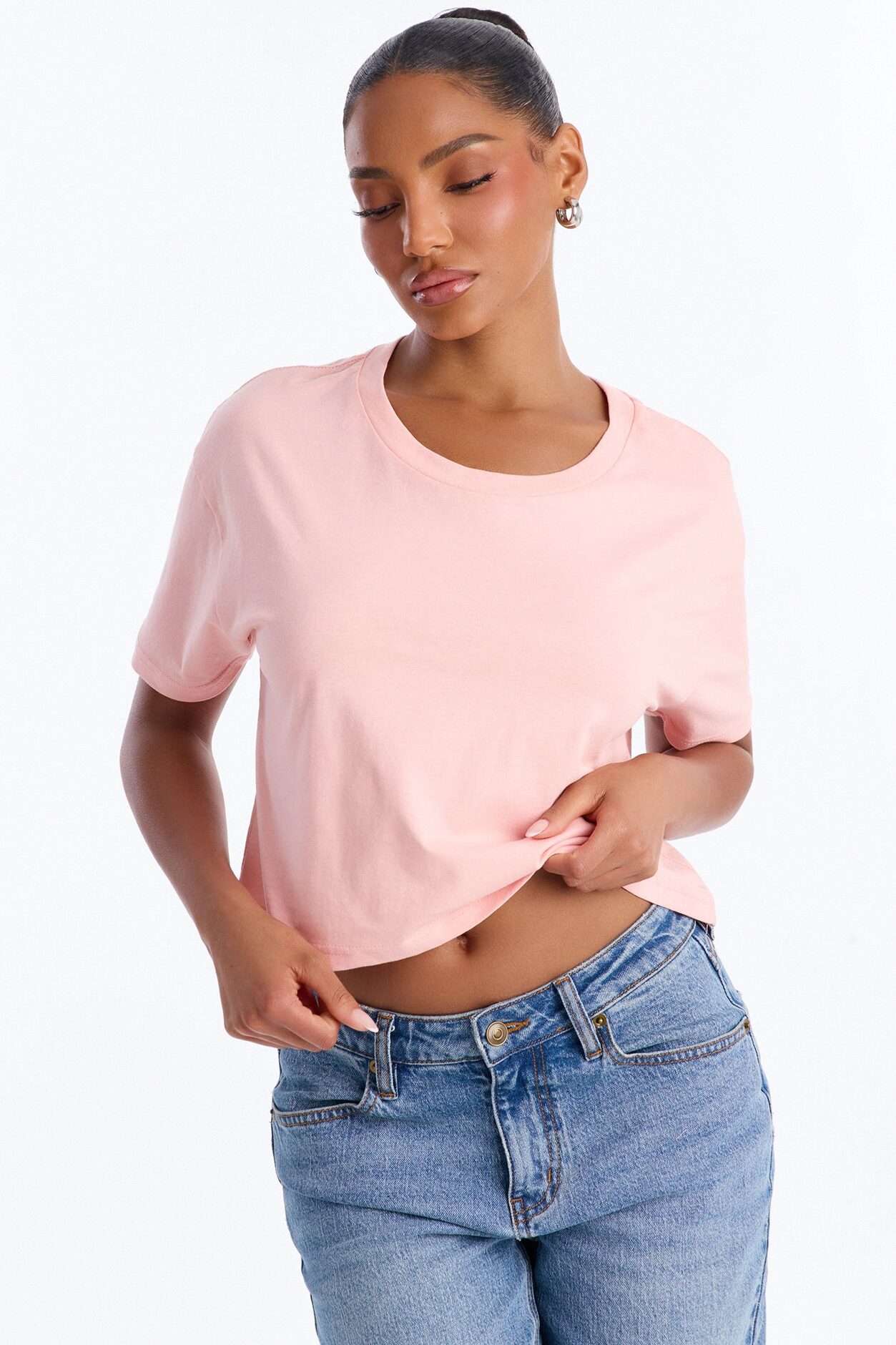 Simple And Modern Cropped Tee - Rosette