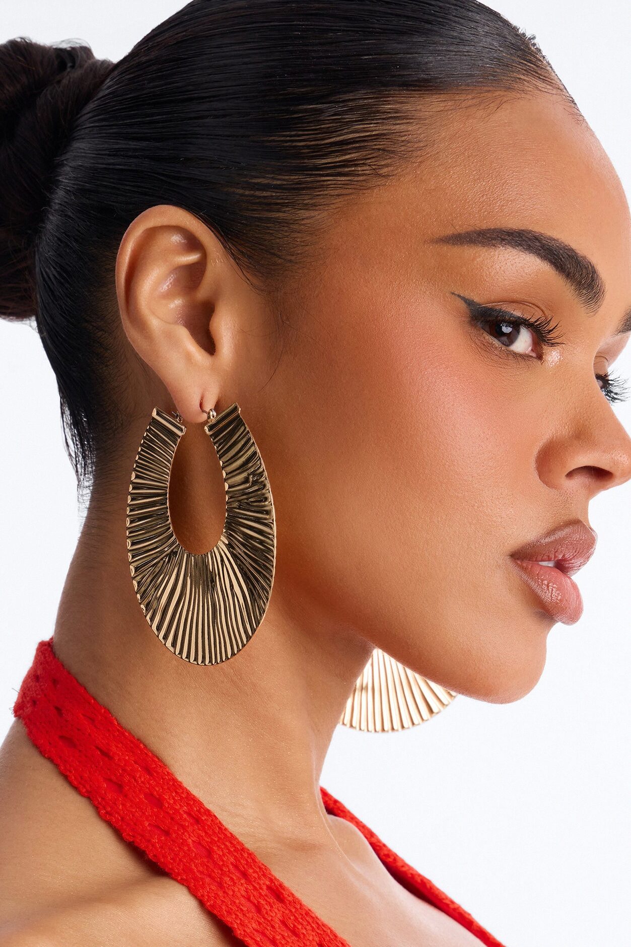 Sleek Hoop Earrings - Gold