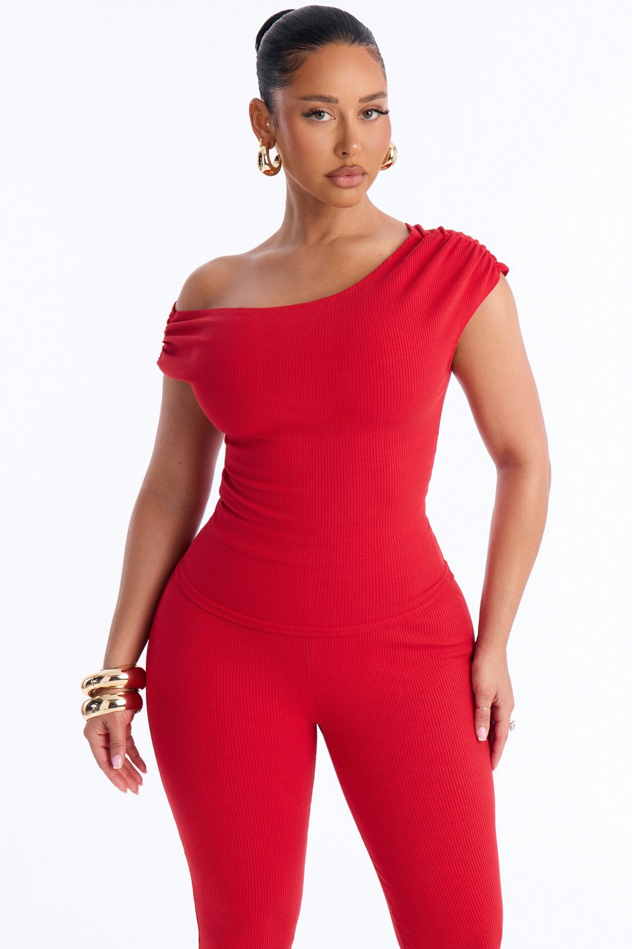 Ariella Off Shoulder Snatched Capri Set - Red