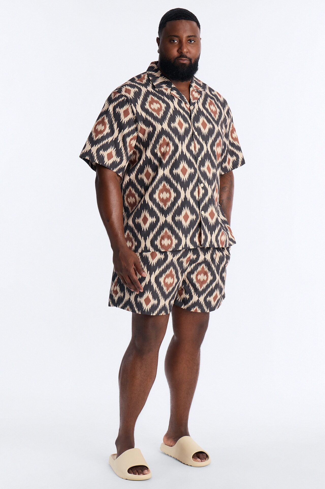 Relaxed Geometric Sahara Cuban Collar Button Up Shirt - Black/Brown